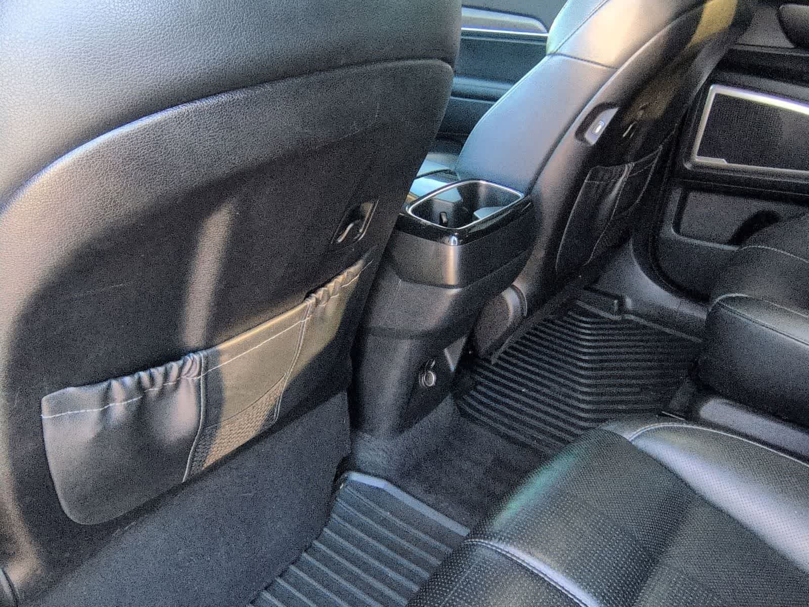 Thumbnail: 2021 Kia Telluride - 16