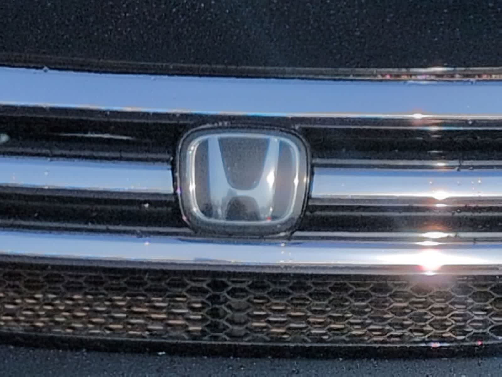 Thumbnail: 2018 Honda Pilot - 12