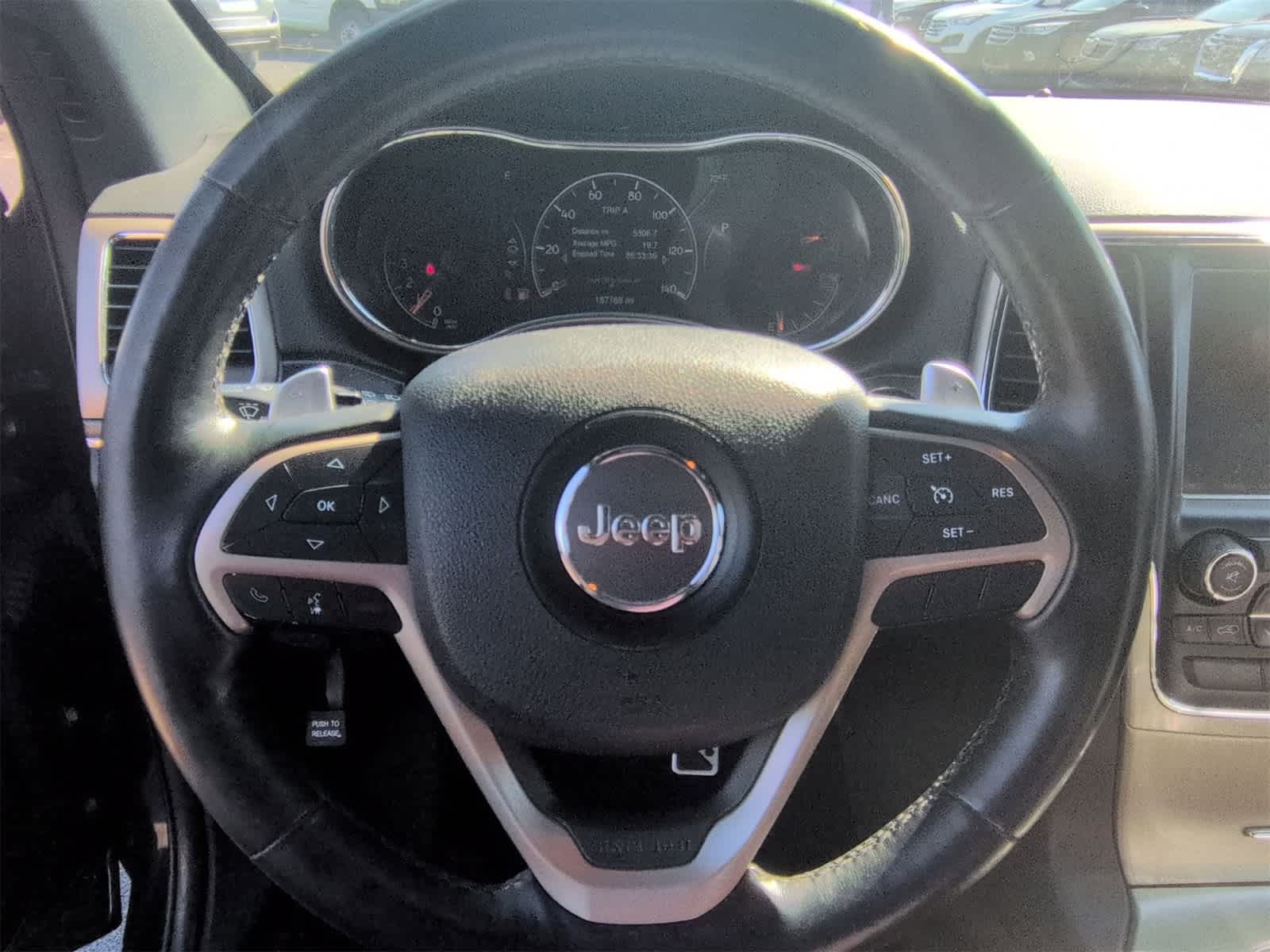 Thumbnail: 2015 Jeep Grand Cherokee - 22