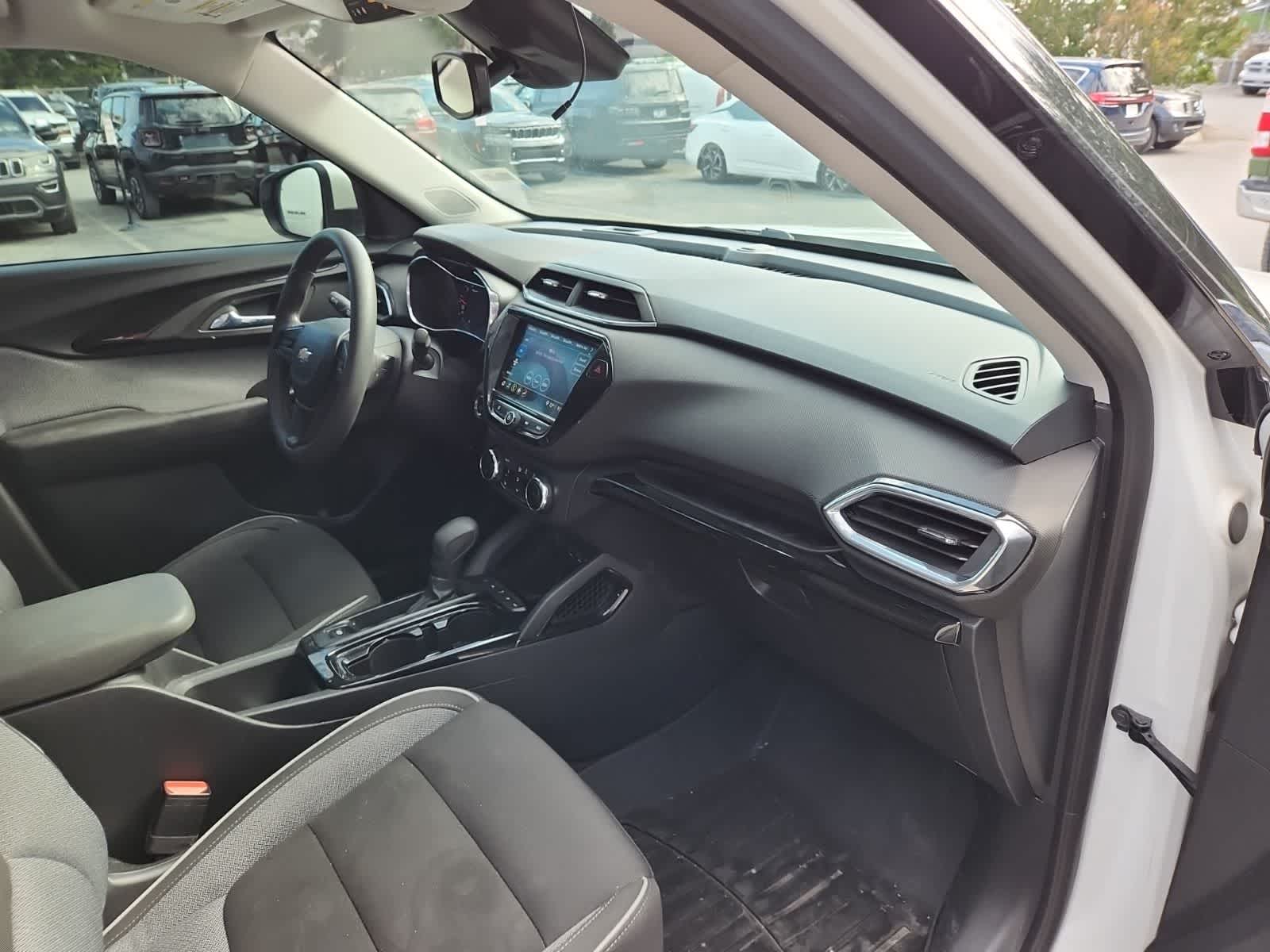 Thumbnail: 2021 Chevrolet TrailBlazer - 17