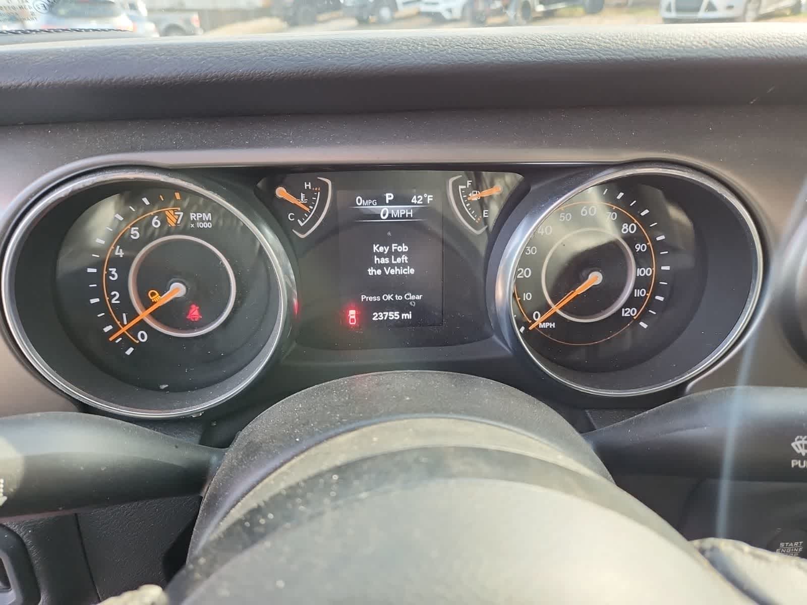 Thumbnail: 2020 Jeep Gladiator - 10