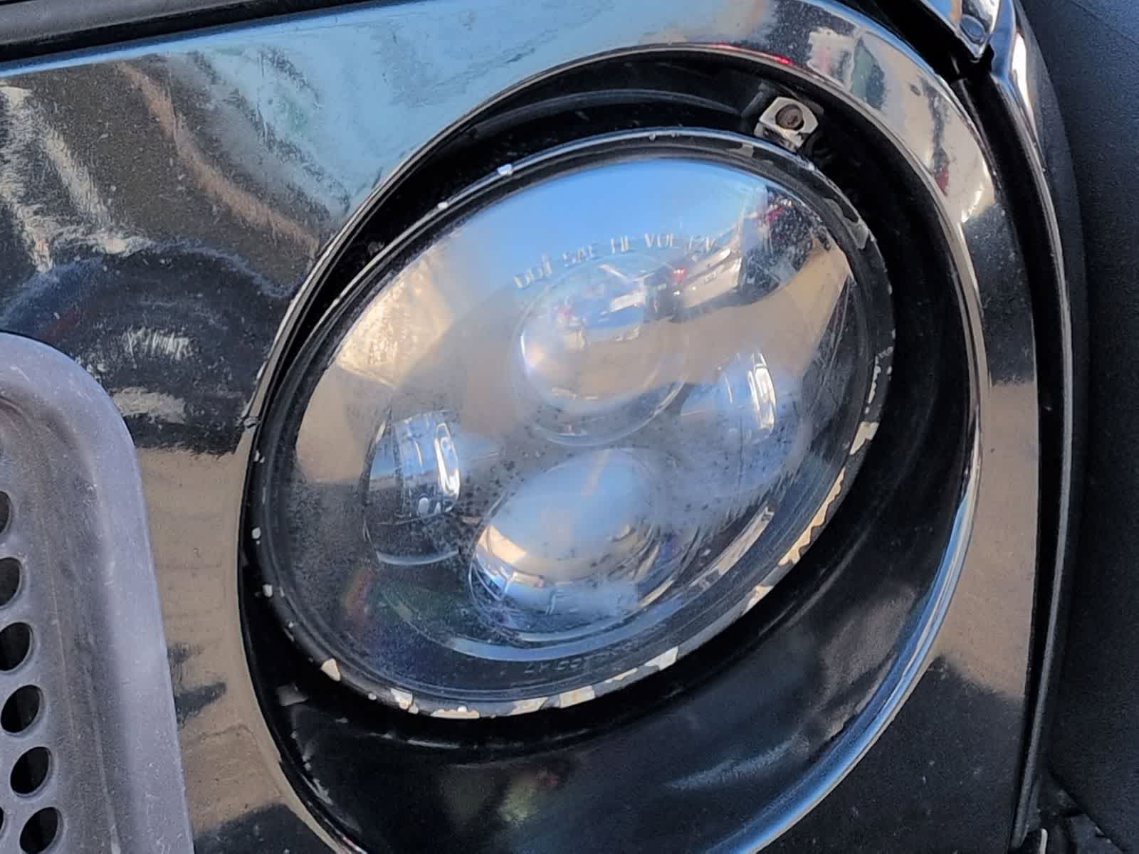 Thumbnail: 2015 Jeep Wrangler - 3