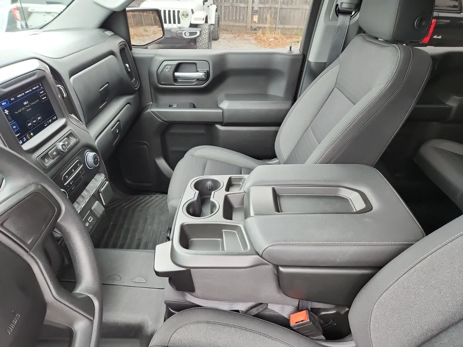 Thumbnail: 2022 Chevrolet Silverado 1500 - 11