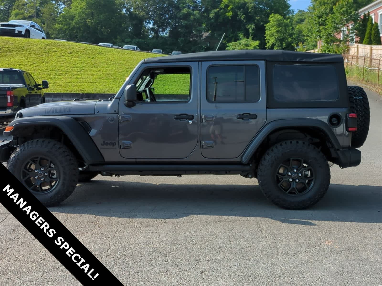 Thumbnail: 2025 Jeep Wrangler - 5