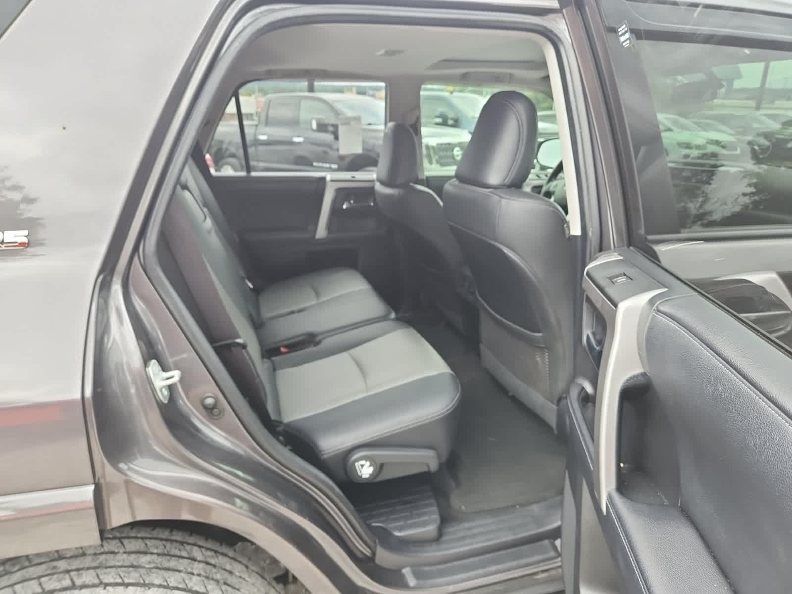 Thumbnail: 2019 Toyota 4Runner - 23
