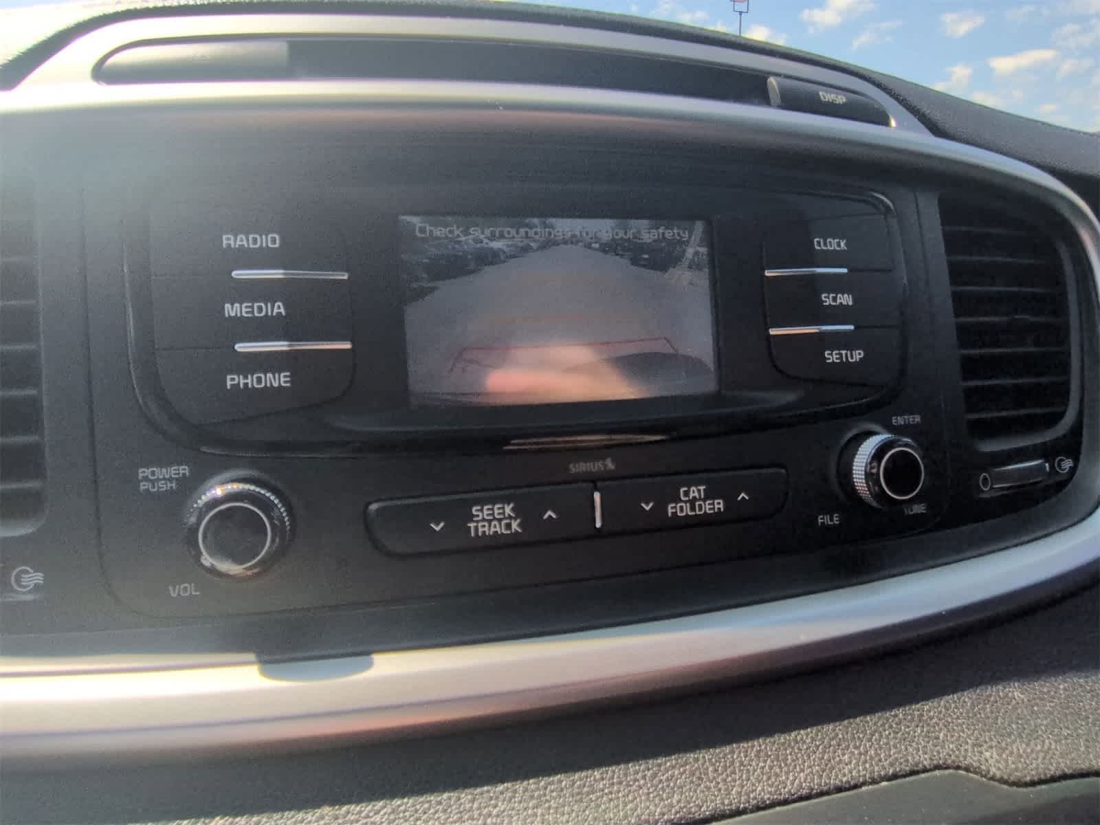 Thumbnail: 2017 Kia Sorento - 28