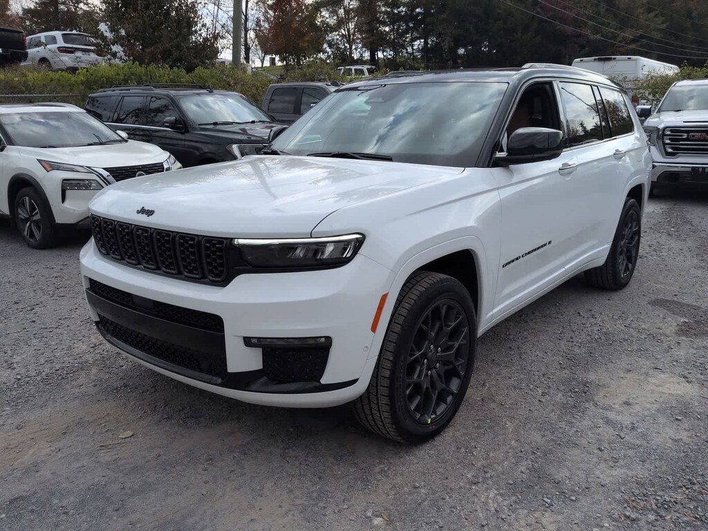 New 2025 Jeep Grand Cherokee L Summit SUV