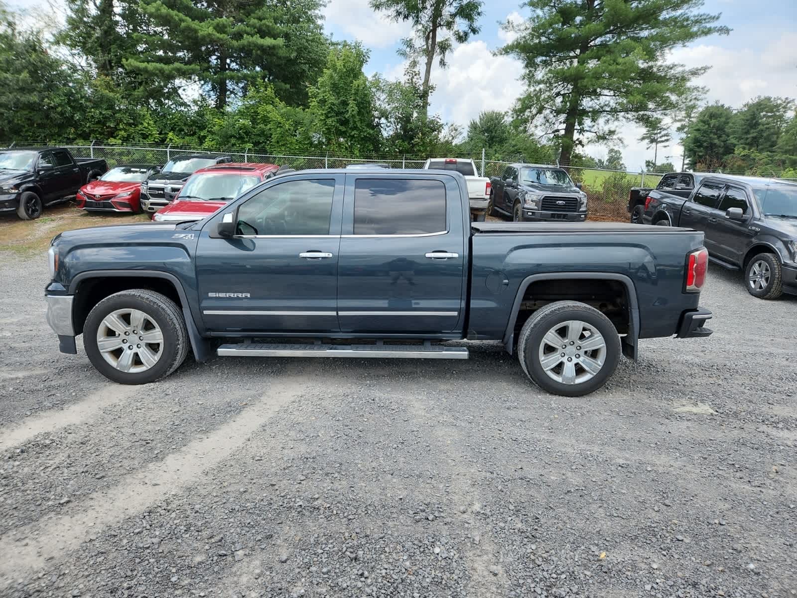 Thumbnail: 2017 GMC Sierra 1500 - 2