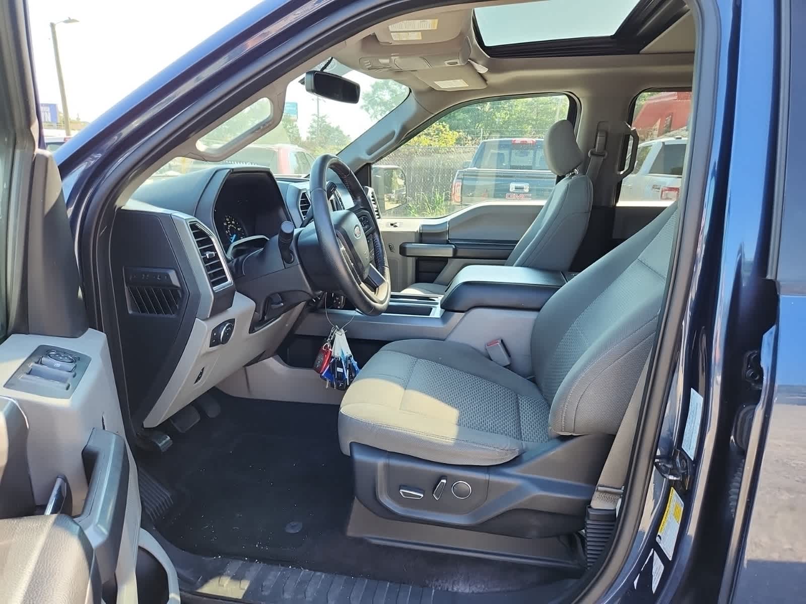 Thumbnail: 2016 Ford F-150 - 16