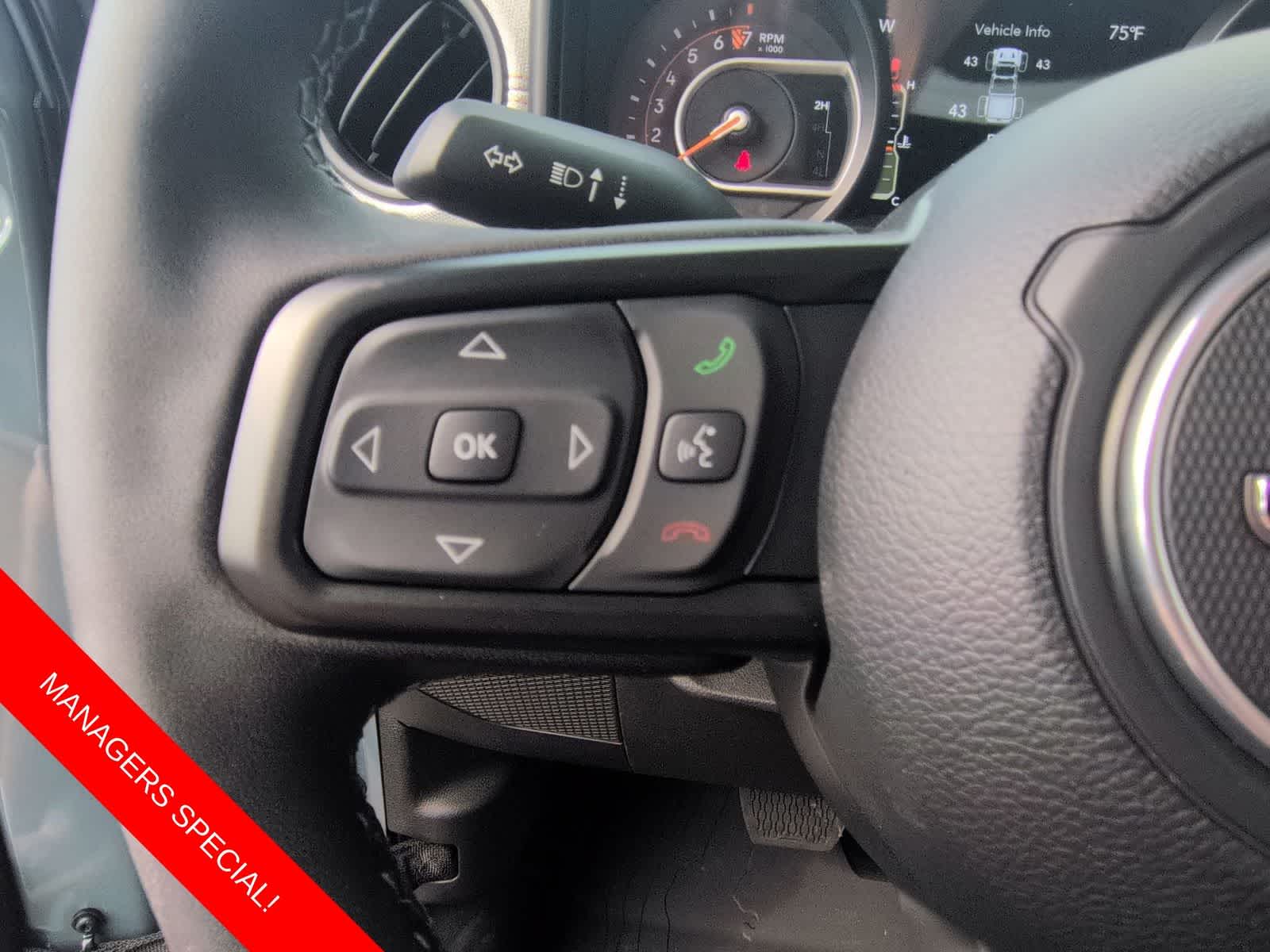 Thumbnail: 2025 Jeep Gladiator - 22