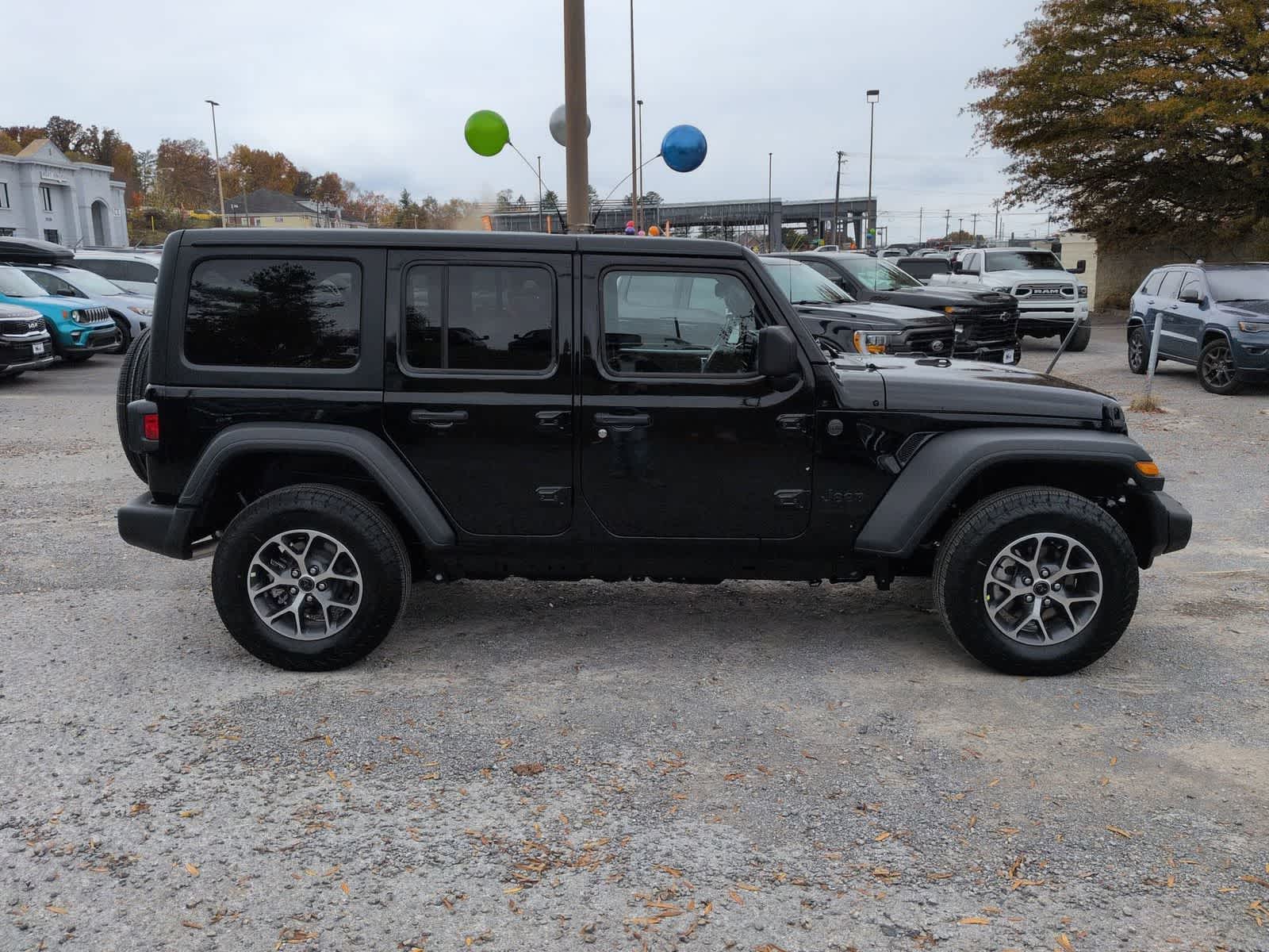 Thumbnail: 2026 Jeep Wrangler - 9