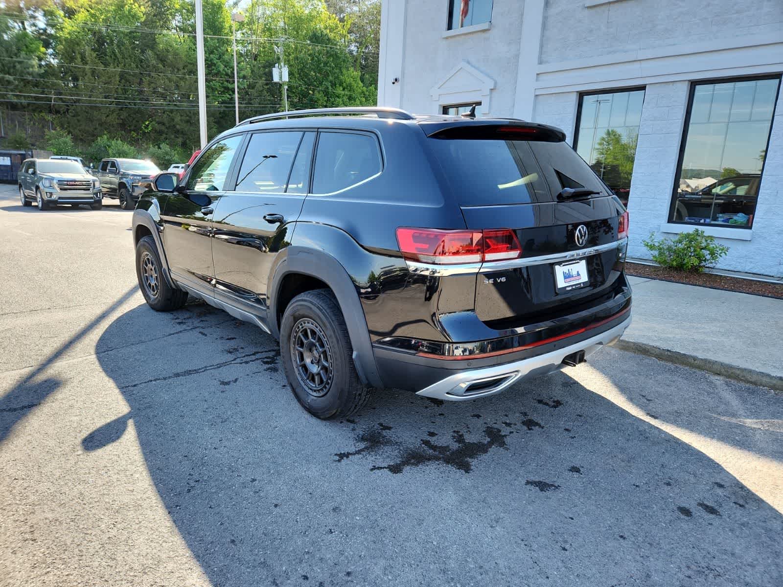 Thumbnail: 2021 Volkswagen Atlas - 3