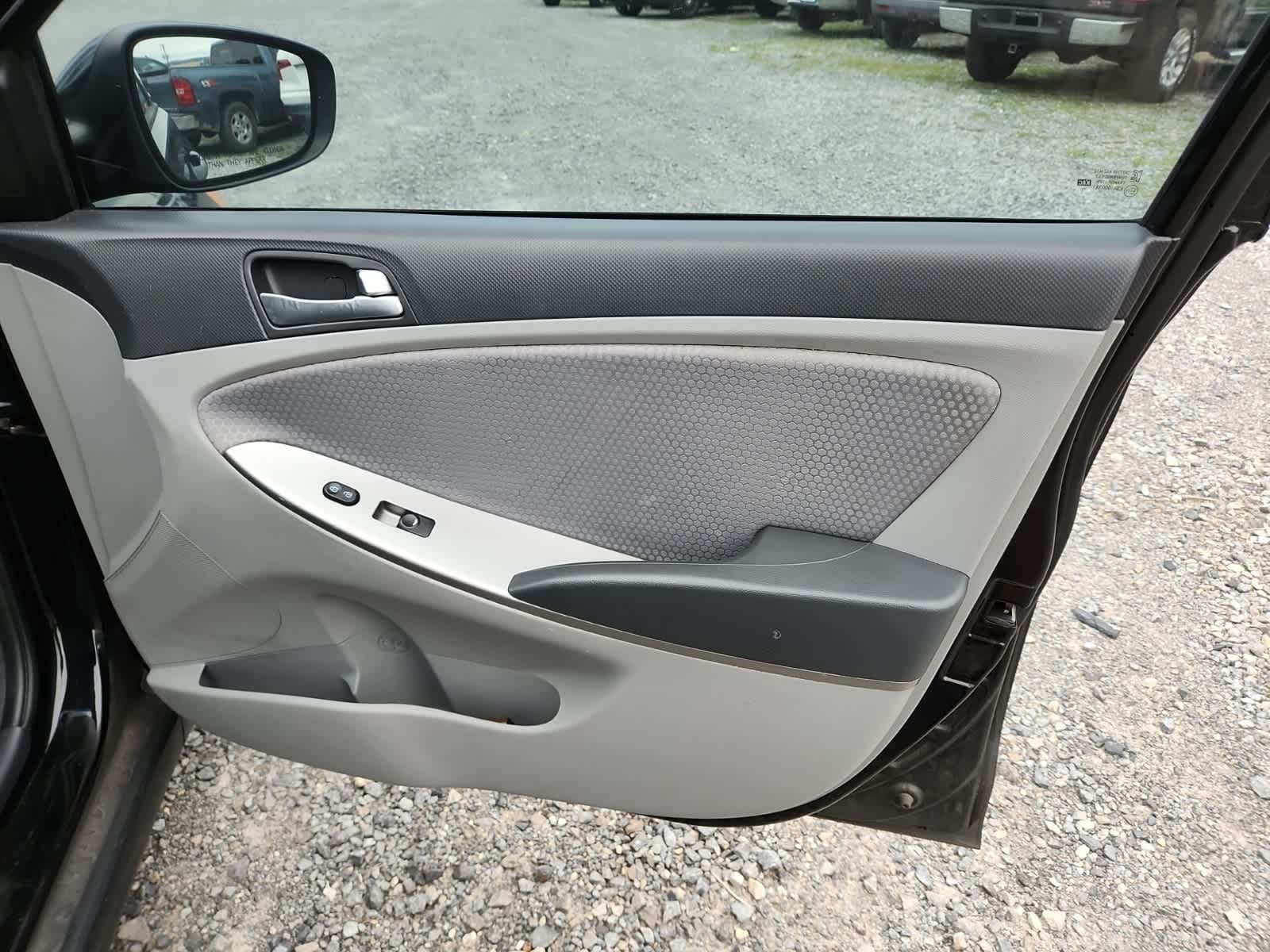 2016 Hyundai Accent Sport 22