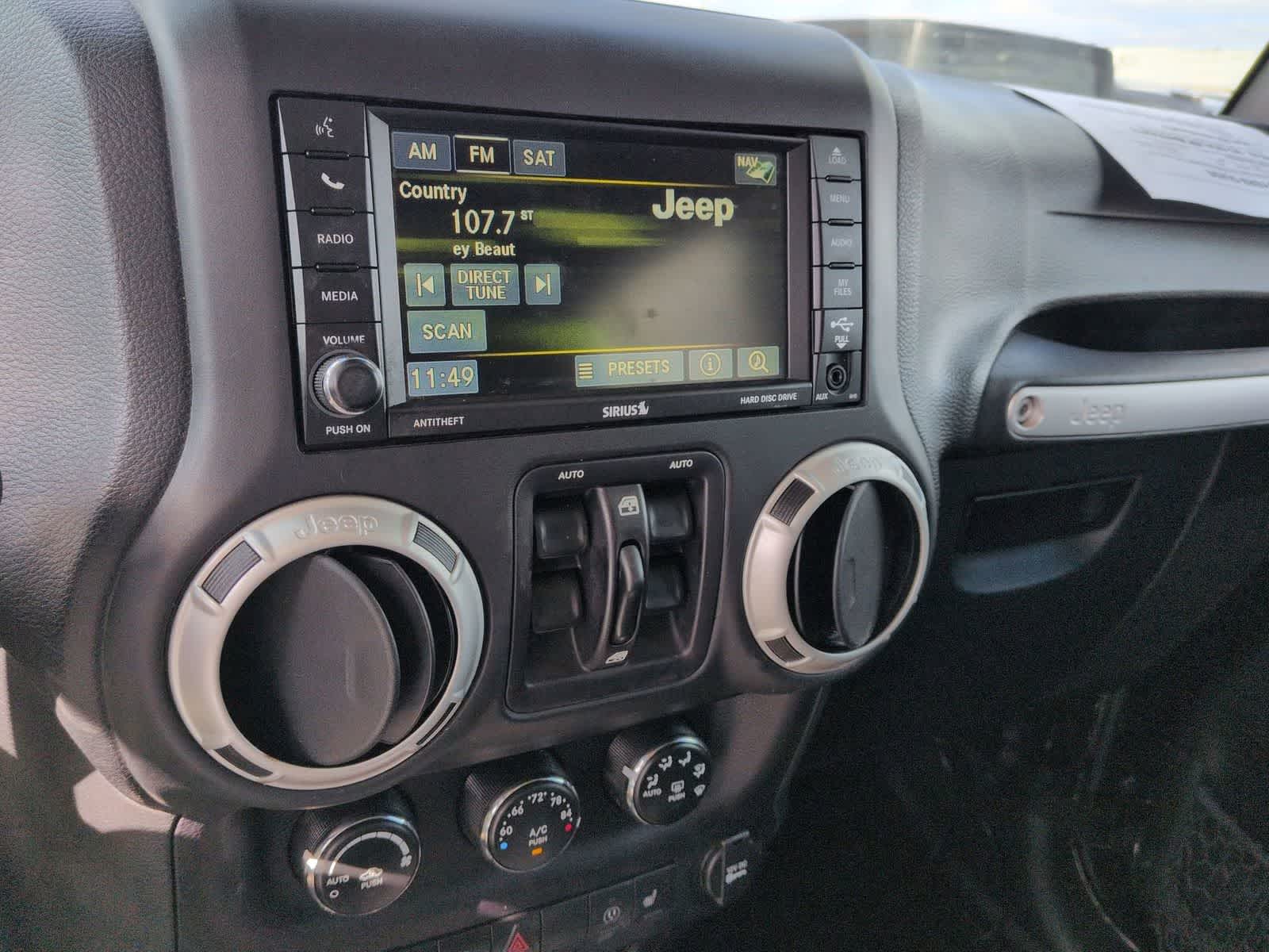 Thumbnail: 2016 Jeep Wrangler - 21