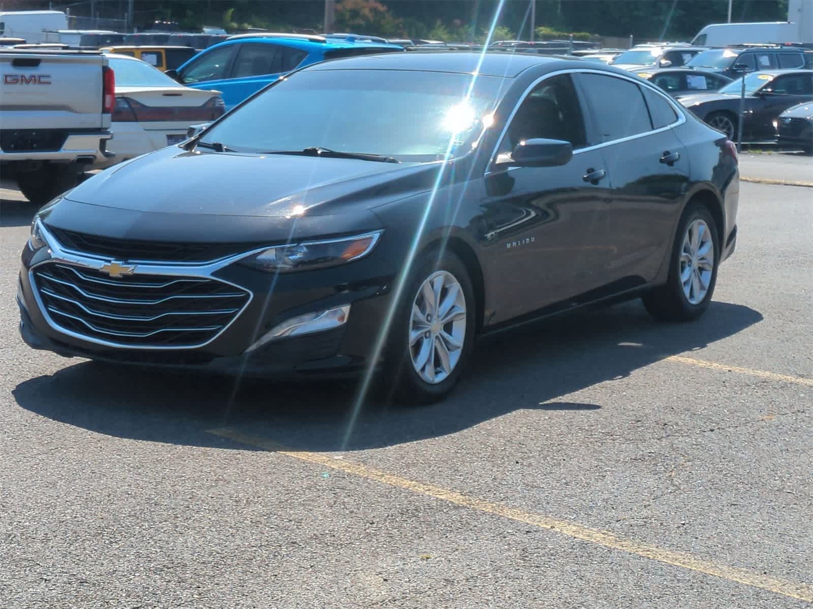 Thumbnail: 2020 Chevrolet Malibu - 4