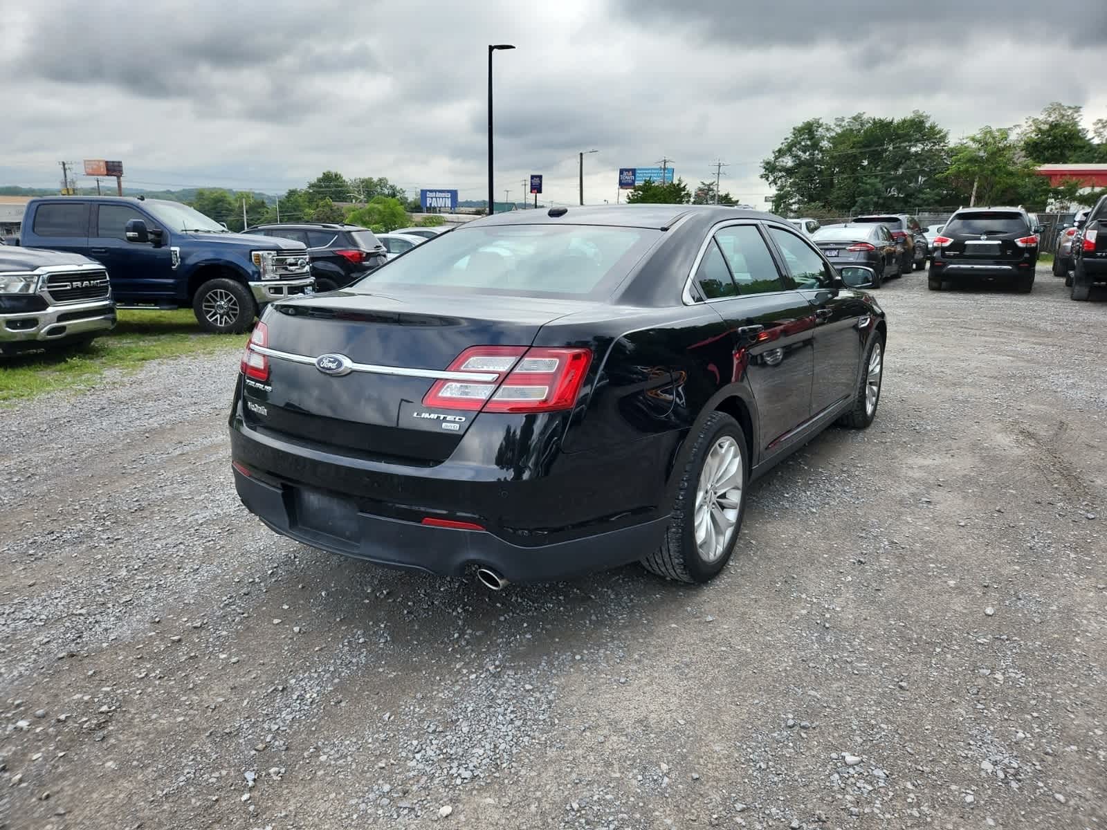 Thumbnail: 2017 Ford Taurus - 5