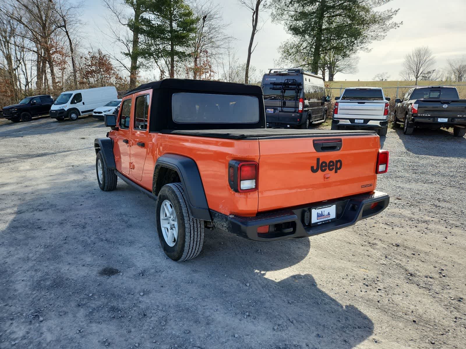 Thumbnail: 2020 Jeep Gladiator - 3