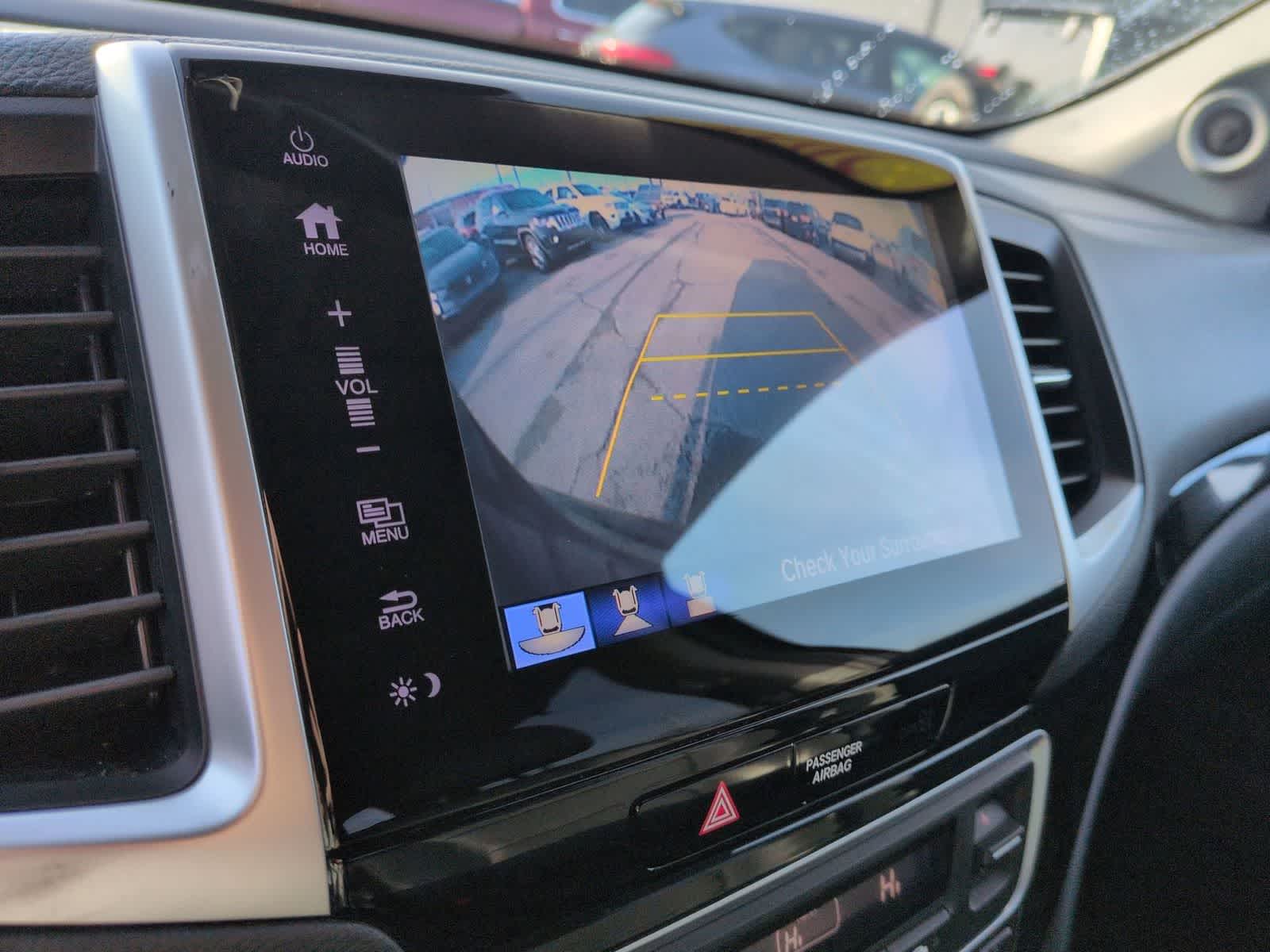 Thumbnail: 2018 Honda Pilot - 29