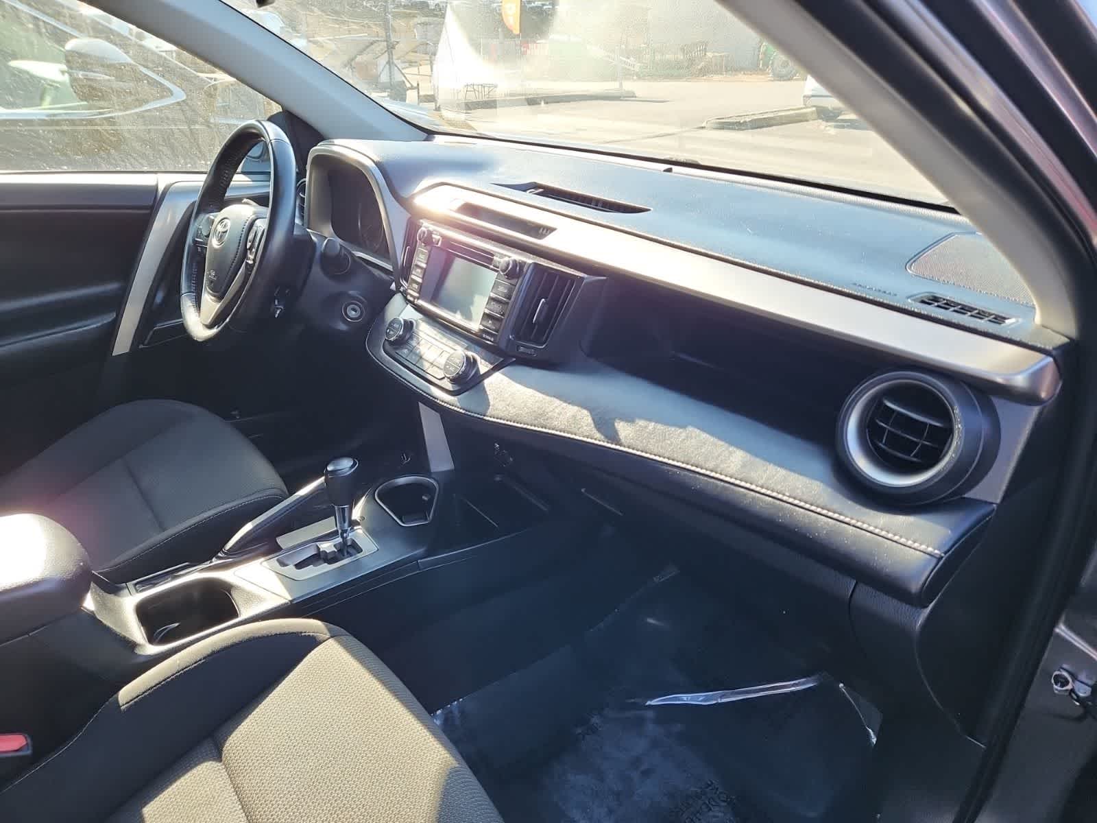 Thumbnail: 2017 Toyota RAV4 - 16