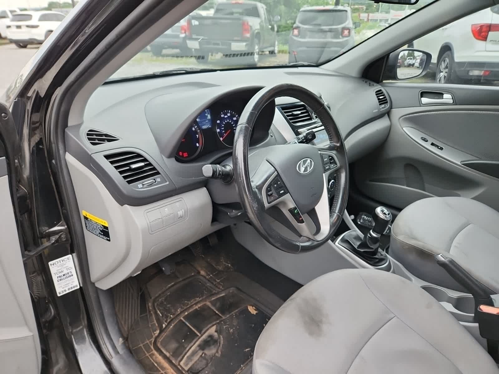 2016 Hyundai Accent Sport 13