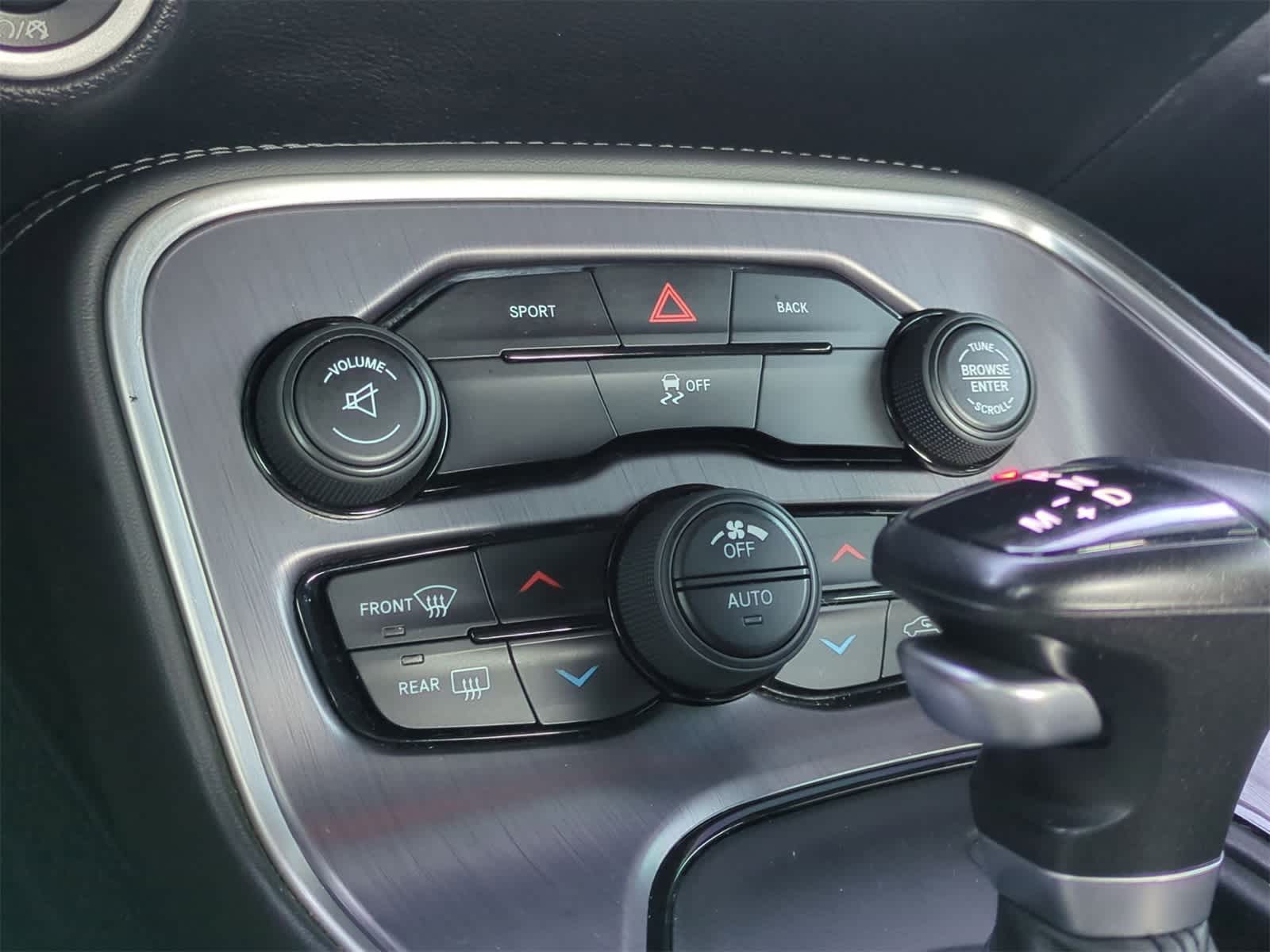 Thumbnail: 2016 Dodge Challenger - 27