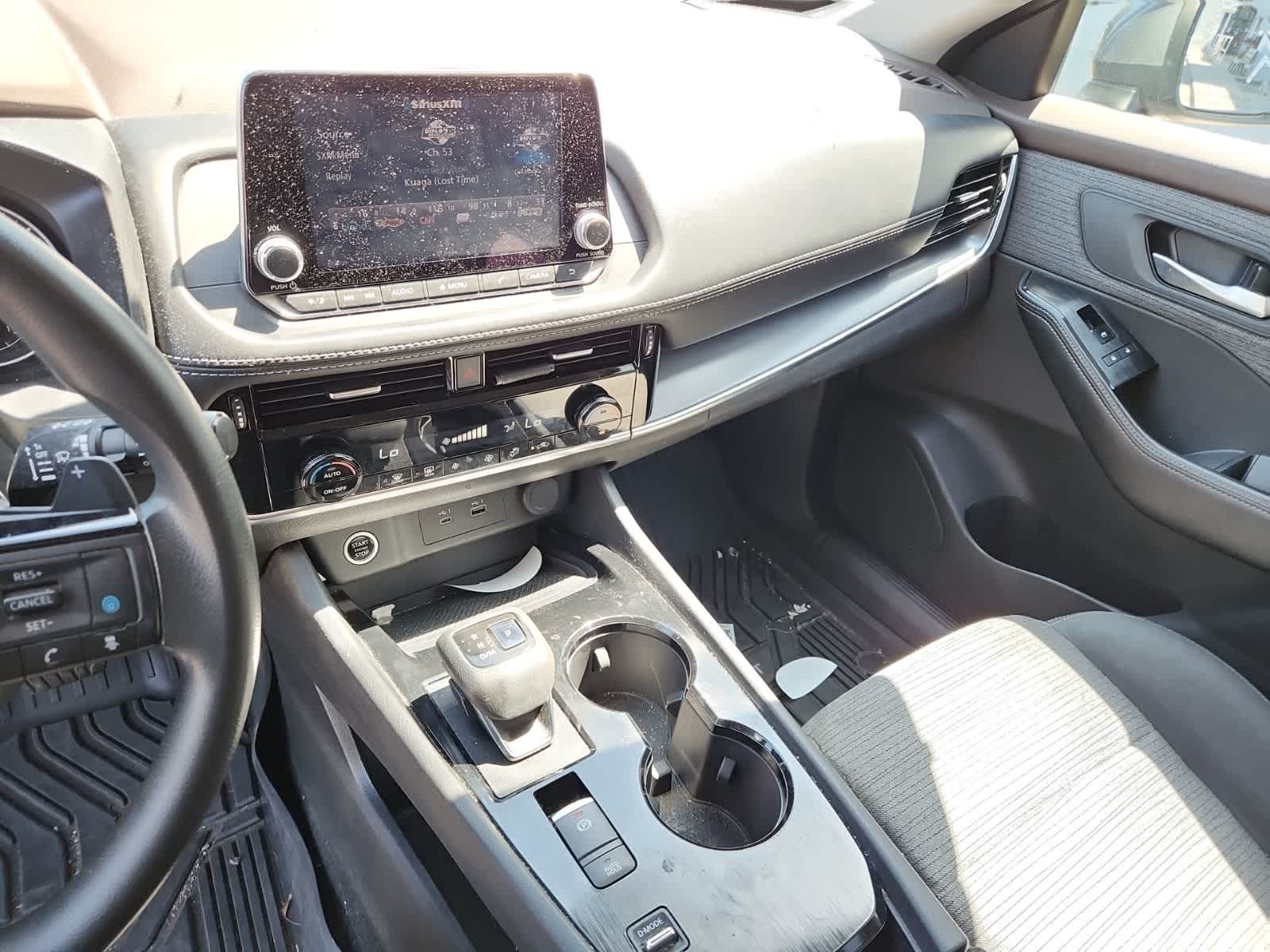 Thumbnail: 2021 Nissan Rogue - 10