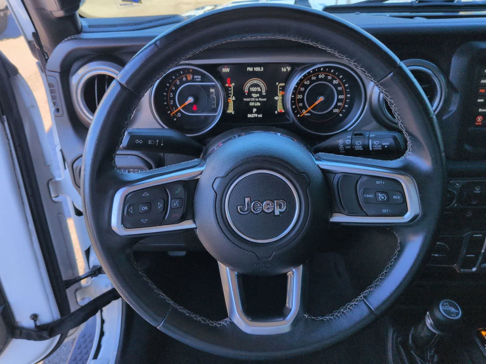 Thumbnail: 2018 Jeep Wrangler - 21