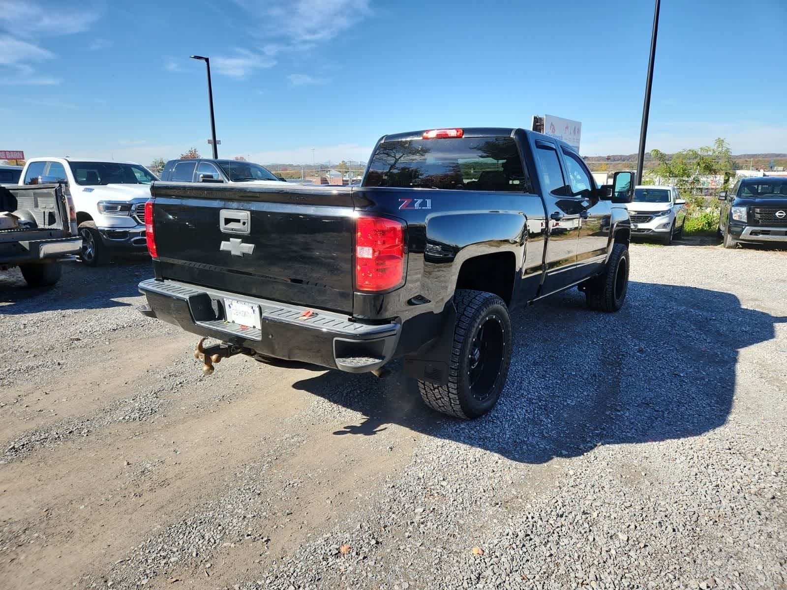 Thumbnail: 2019 Chevrolet Silverado 1500 - 5