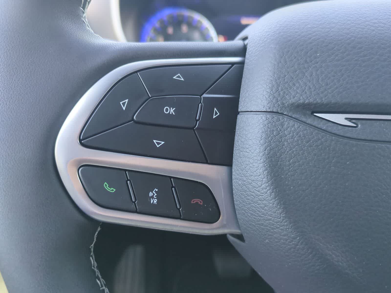Thumbnail: 2027 Chrysler Pacifica - 23