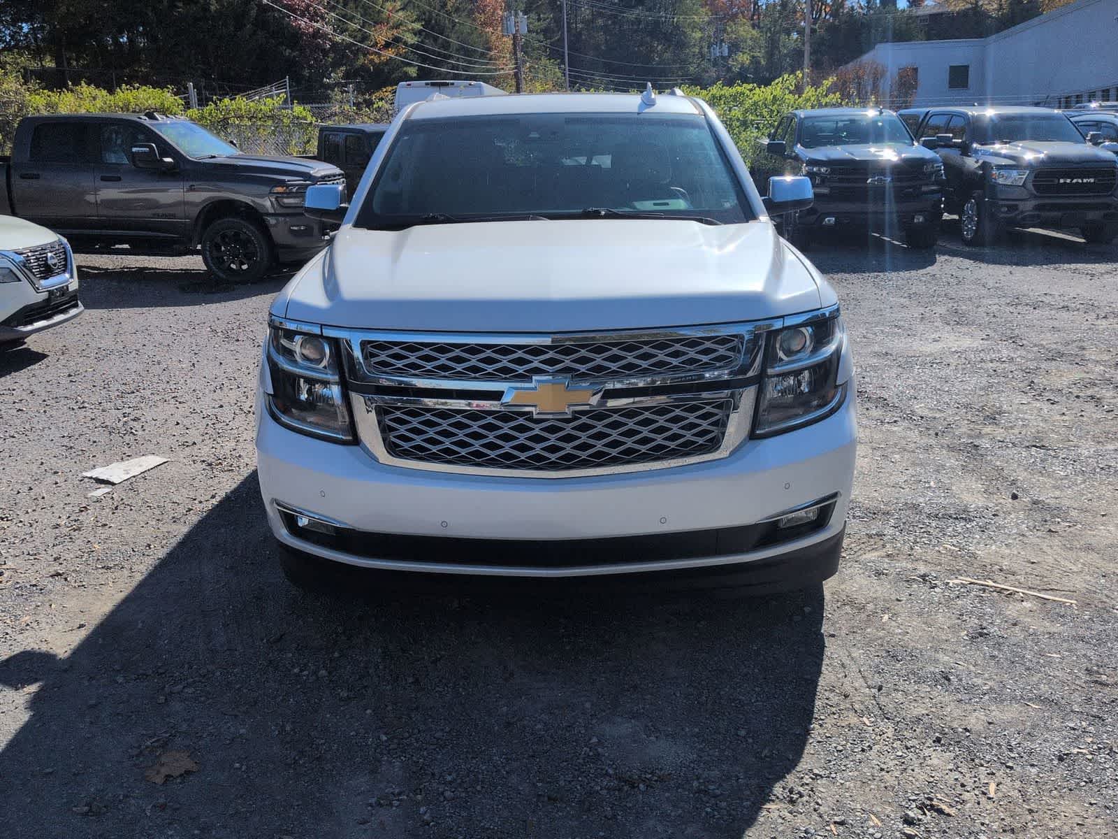 Thumbnail: 2017 Chevrolet Tahoe - 3