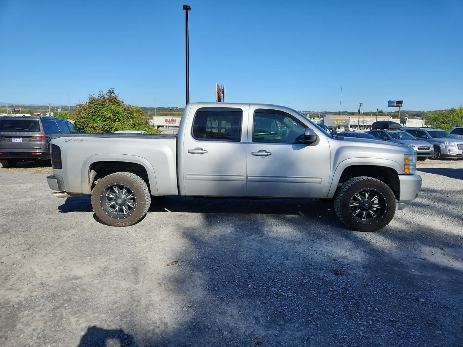 Thumbnail: 2011 Chevrolet Silverado 1500 - 6