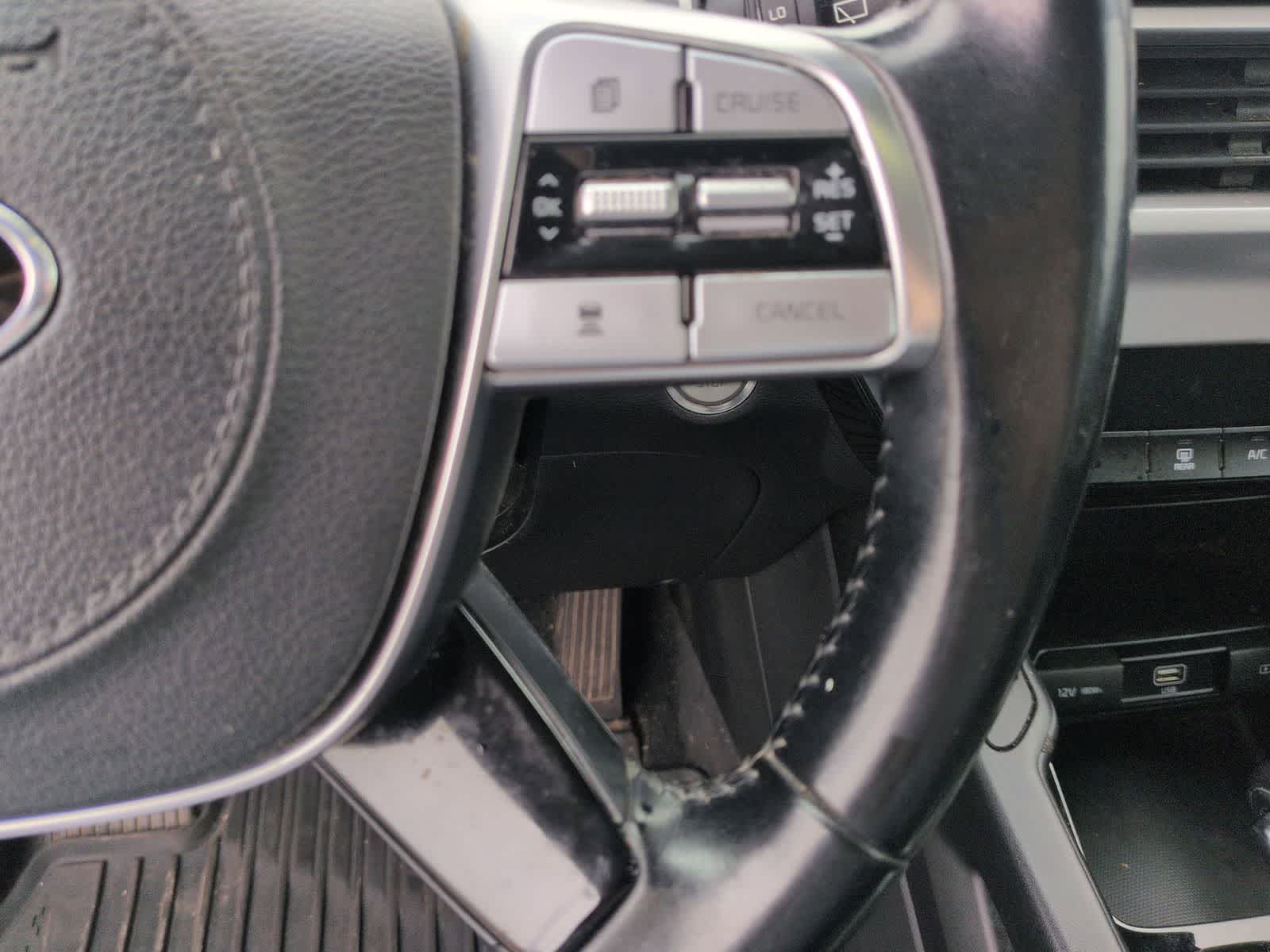 Thumbnail: 2020 Kia Telluride - 24