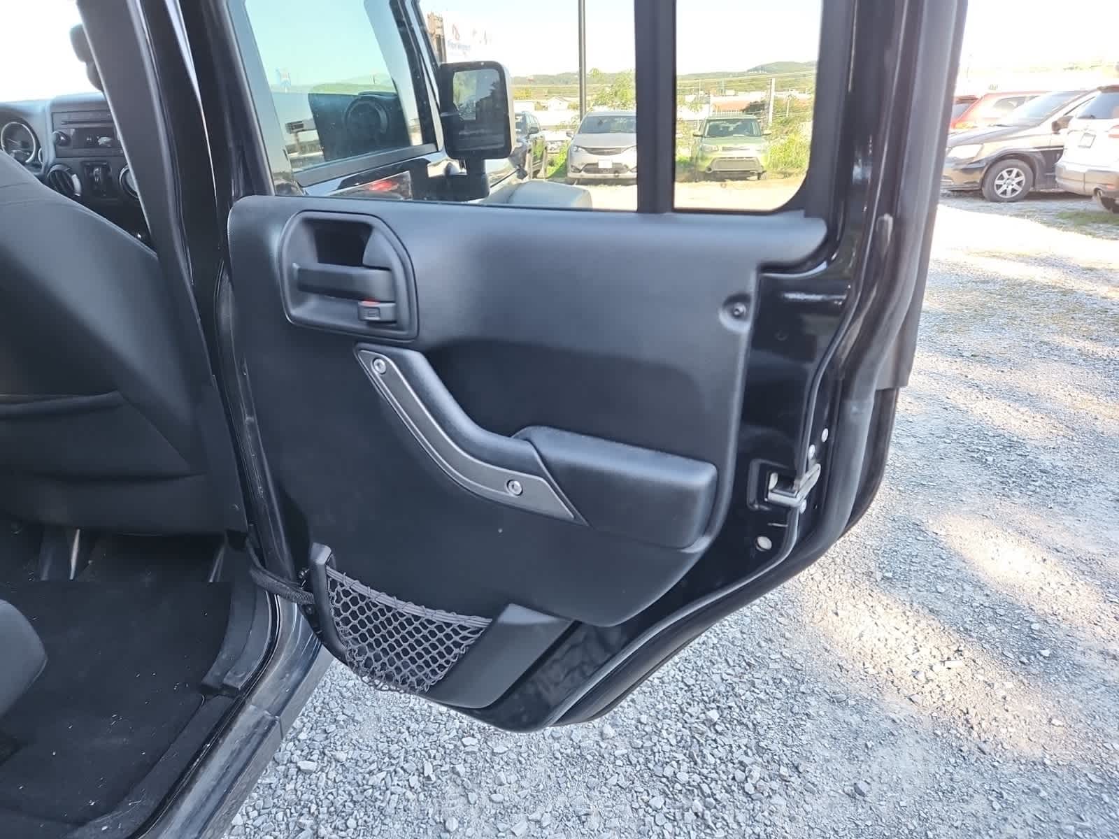 Thumbnail: 2015 Jeep Wrangler - 24