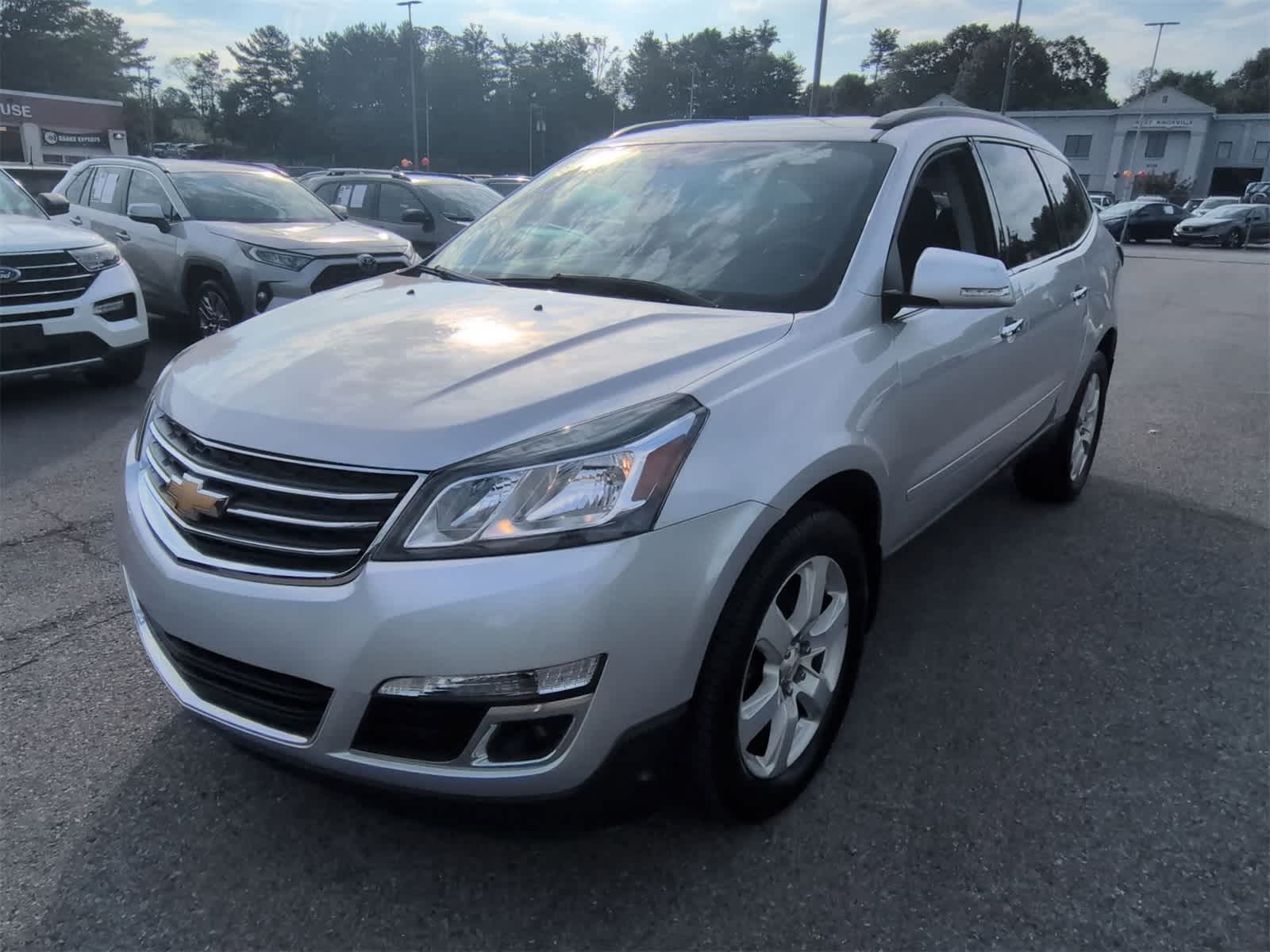 Thumbnail: 2017 Chevrolet Traverse - 4