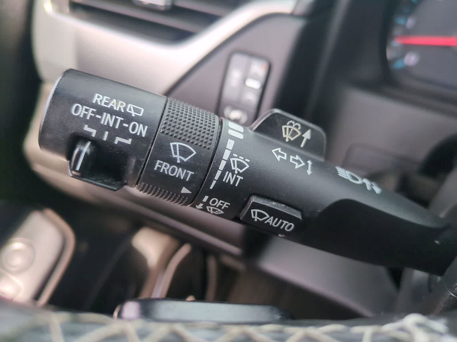 Thumbnail: 2020 Chevrolet Suburban - 24