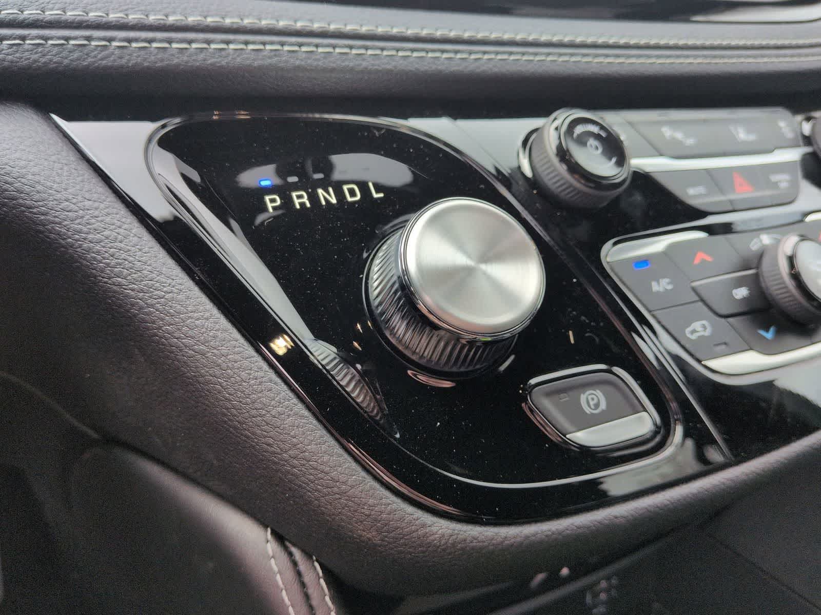 Thumbnail: 2026 Chrysler Pacifica - 26