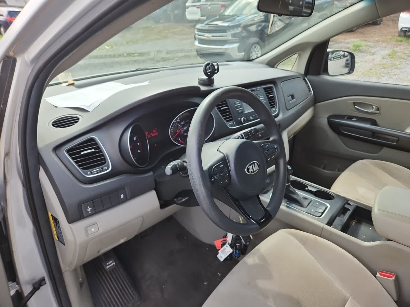 Thumbnail: 2015 Kia Sedona - 13