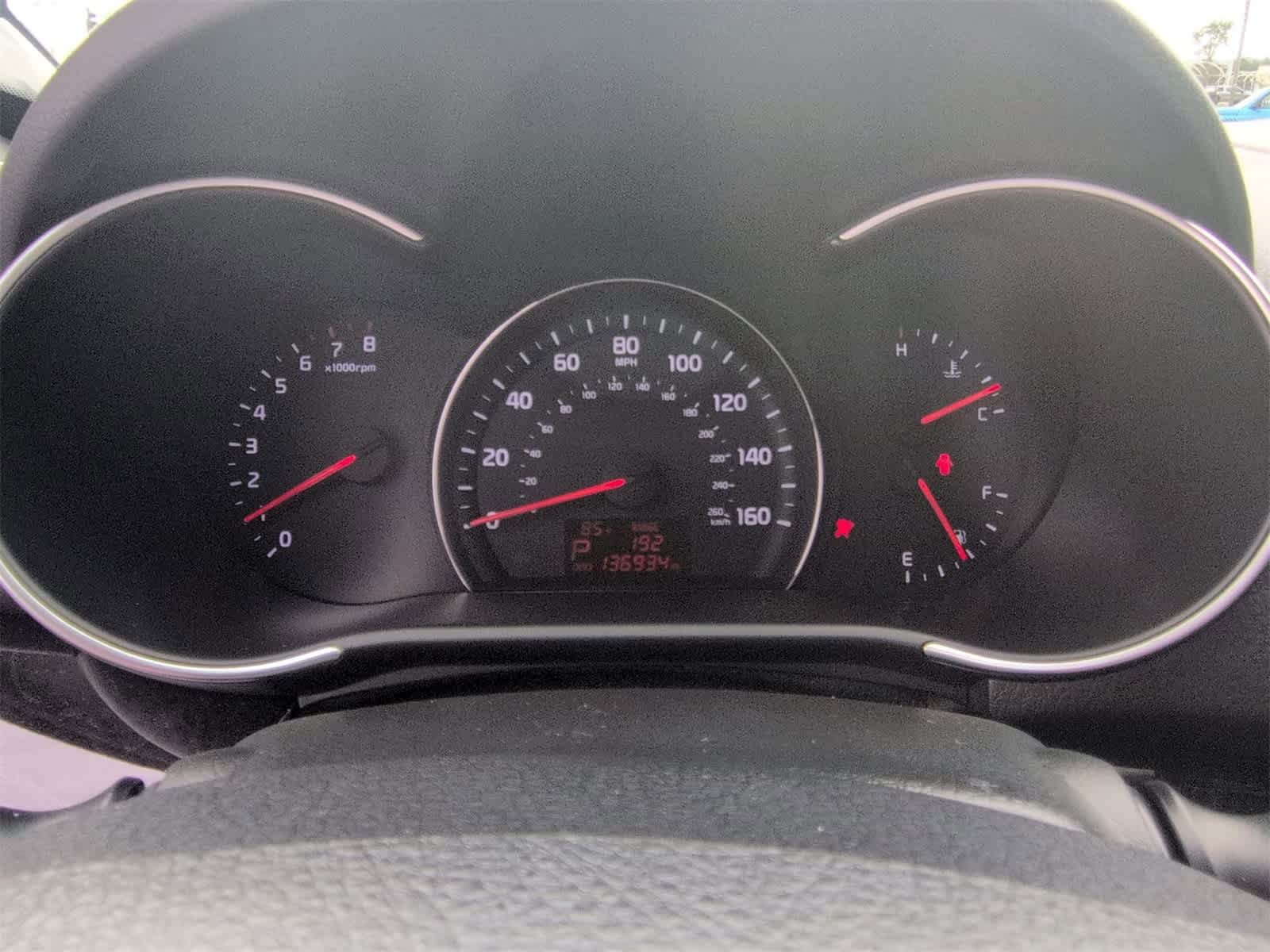Thumbnail: 2014 Kia Sorento - 32