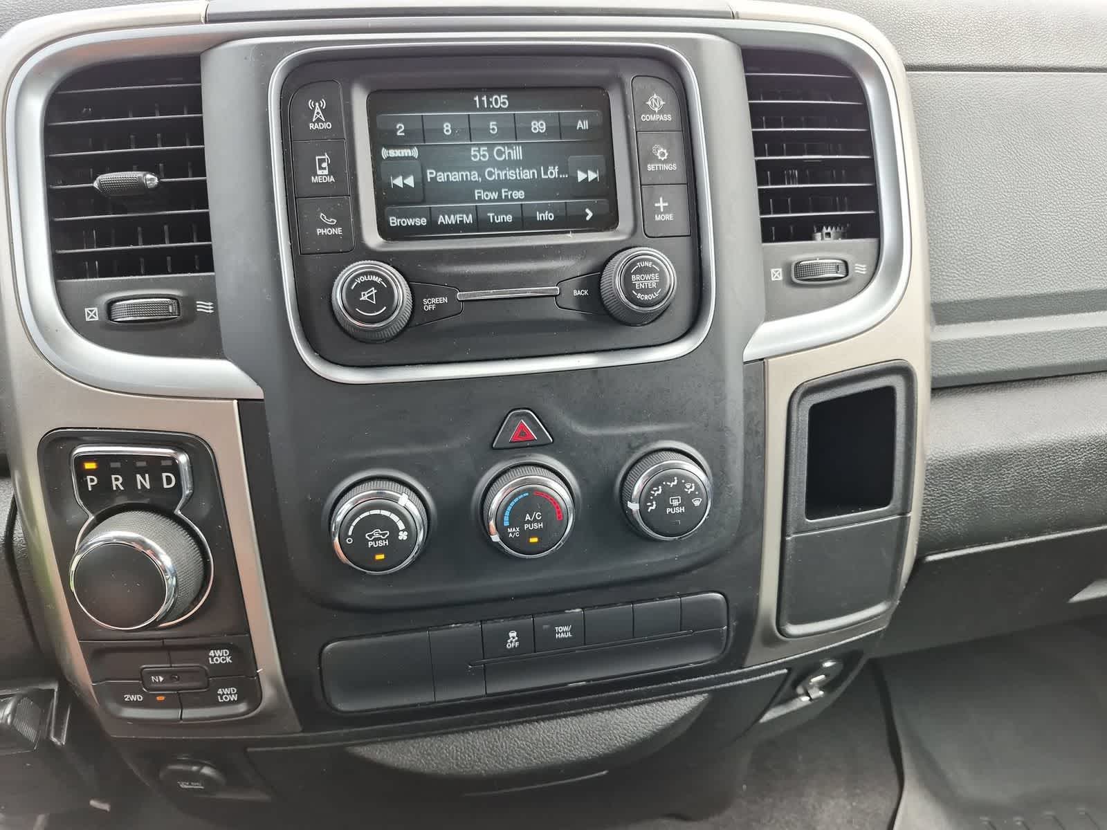 Thumbnail: 2019 RAM 1500 Classic - 28