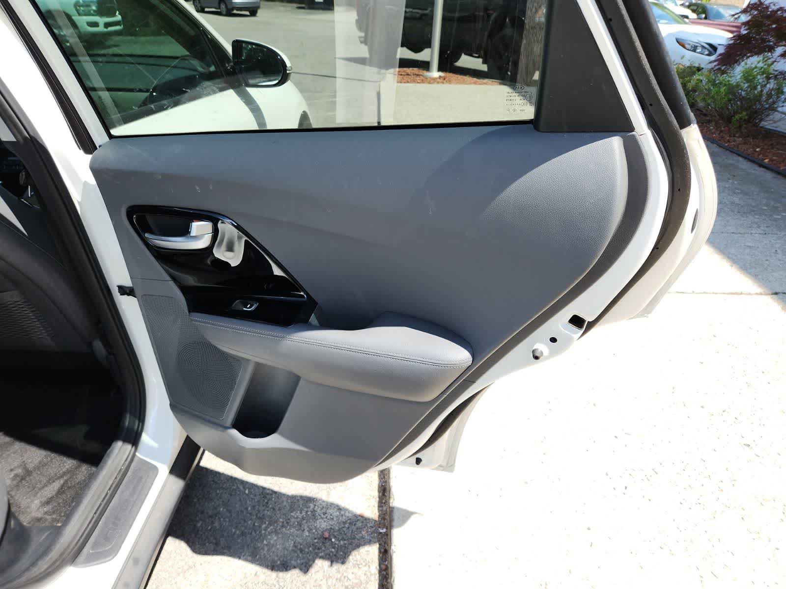 Thumbnail: 2019 Kia Niro - 21