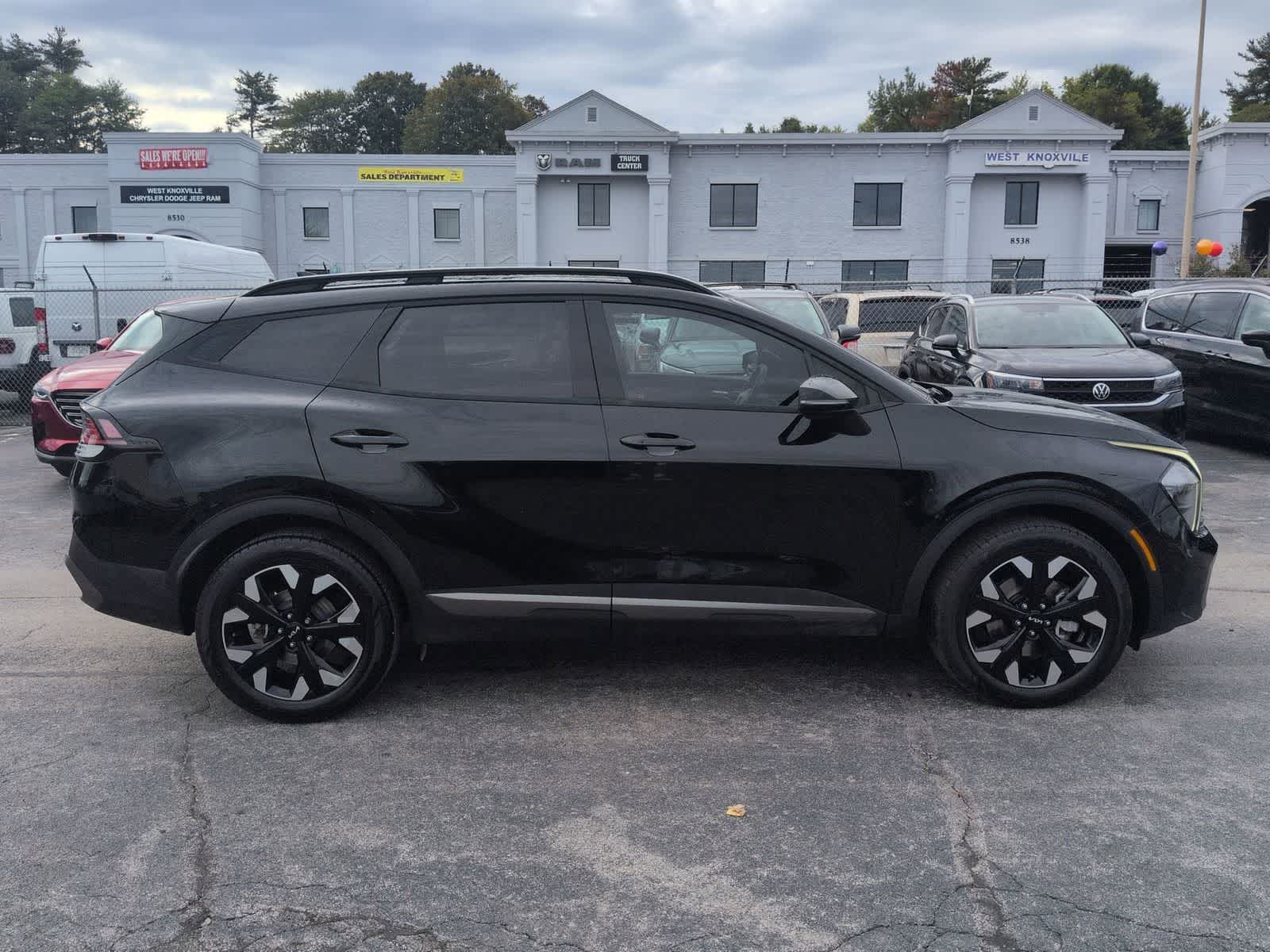 Thumbnail: 2023 Kia Sportage - 9