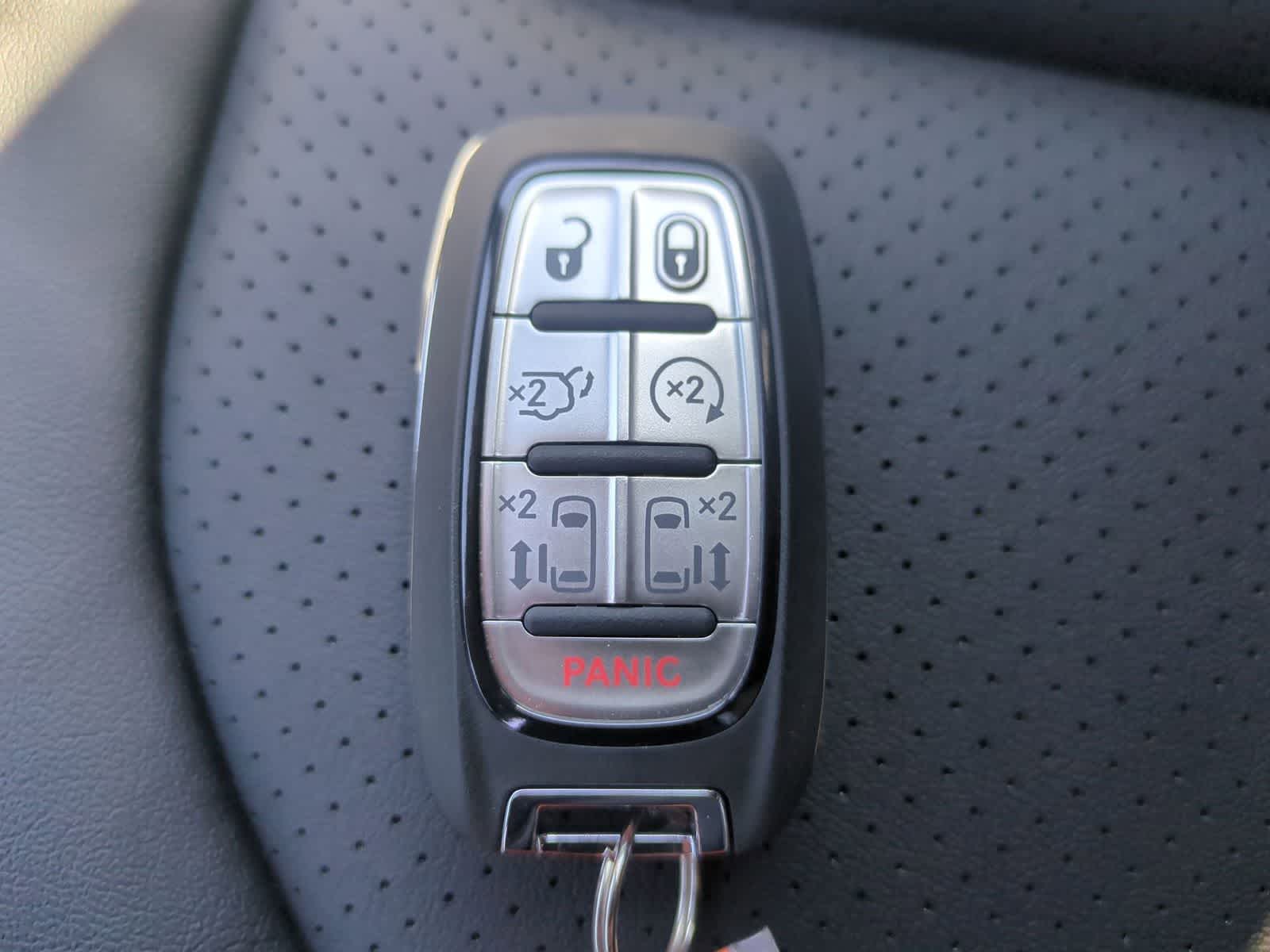 Thumbnail: 2027 Chrysler Pacifica - 34