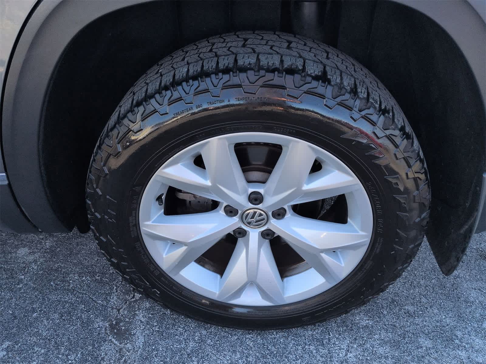 Thumbnail: 2018 Volkswagen Atlas - 13