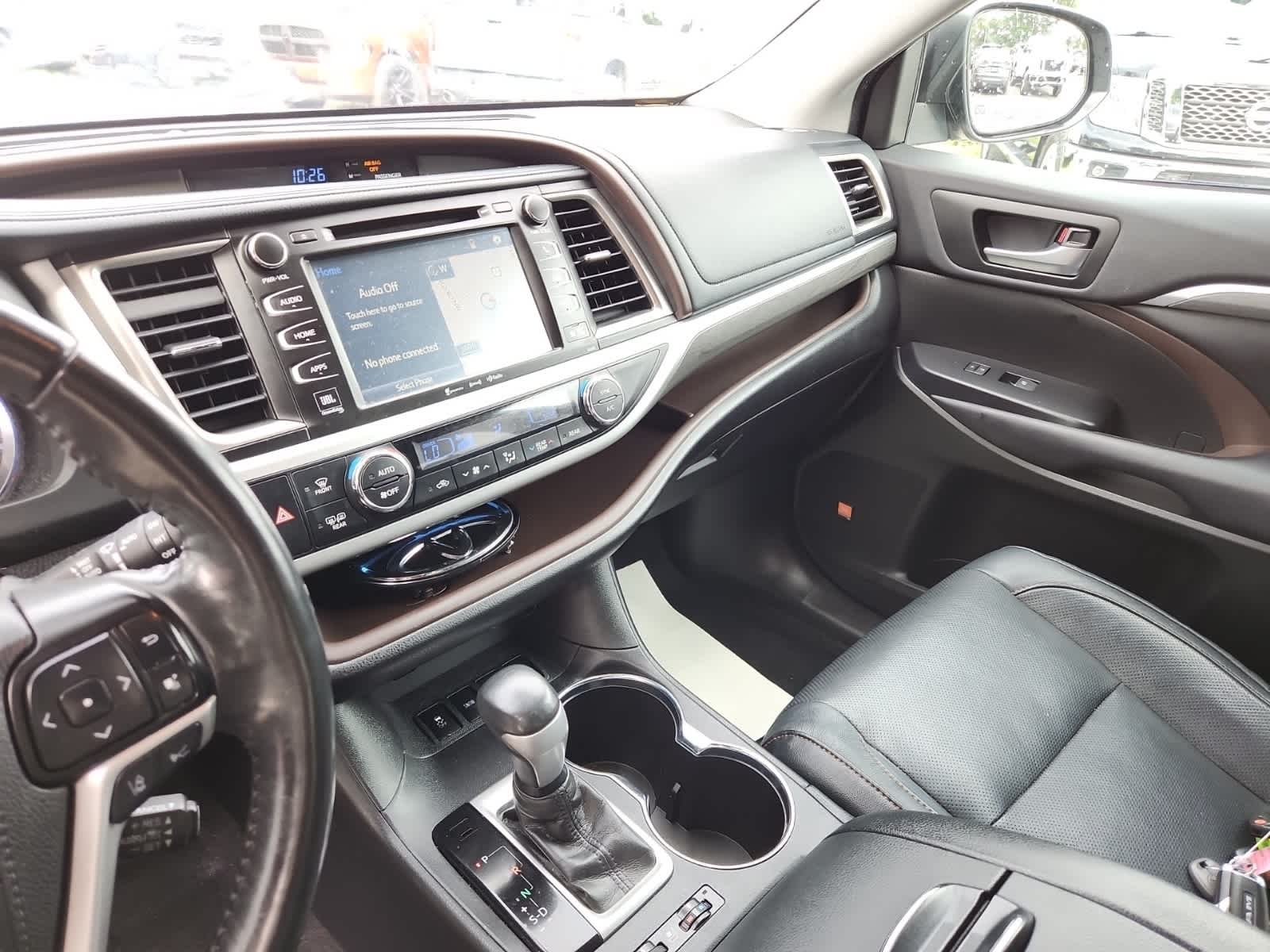 Thumbnail: 2019 Toyota Highlander - 10