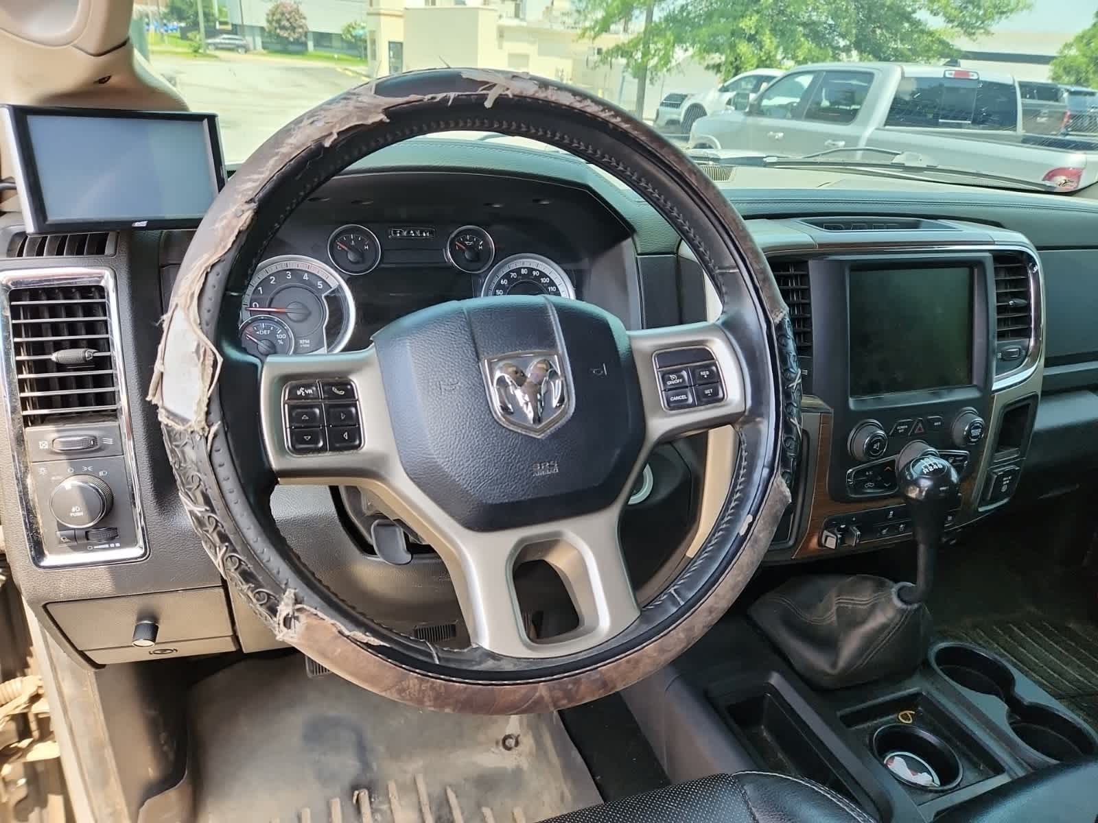 2014 RAM 3500 Laramie 12