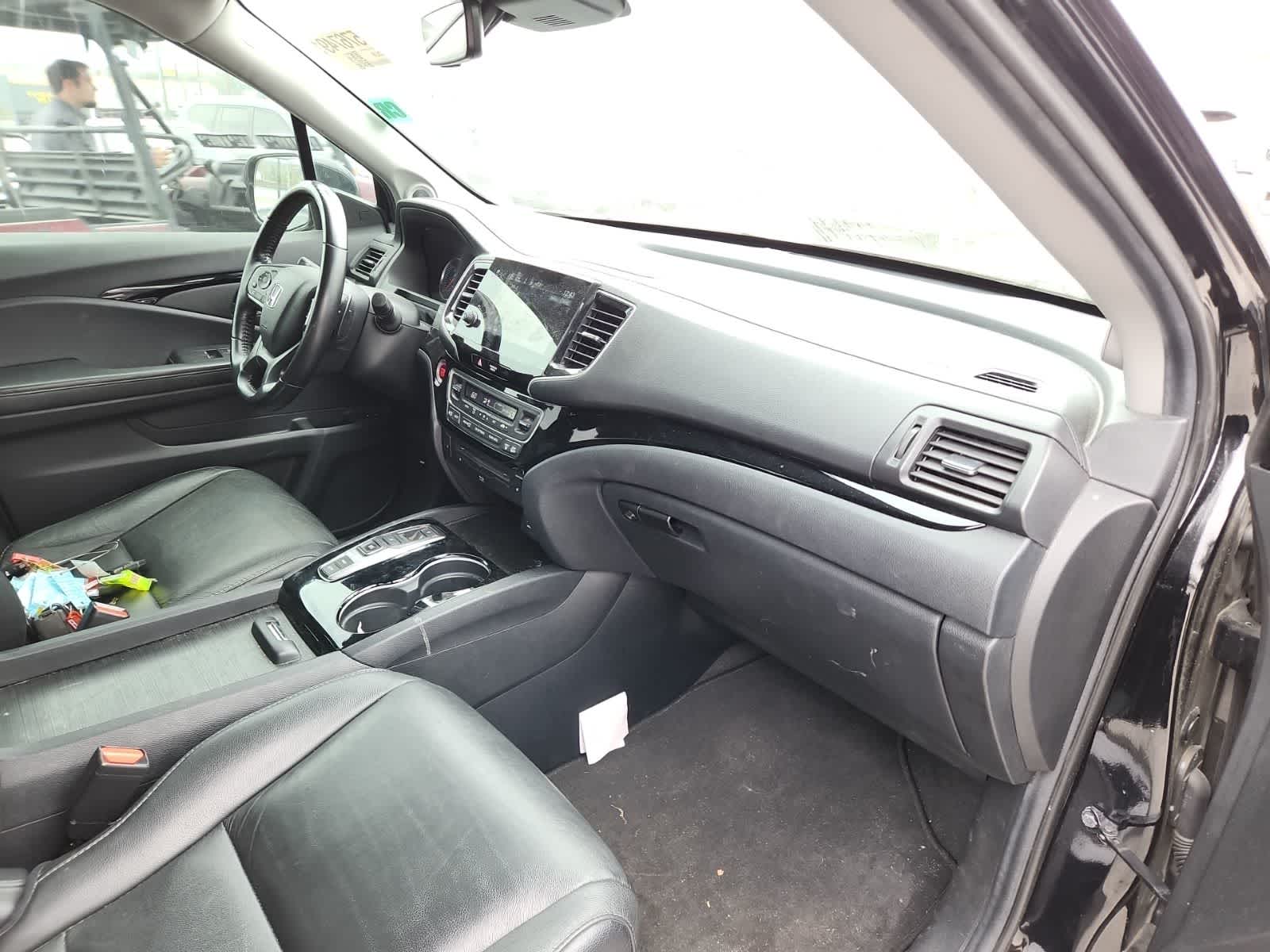 Thumbnail: 2020 Honda Pilot - 17