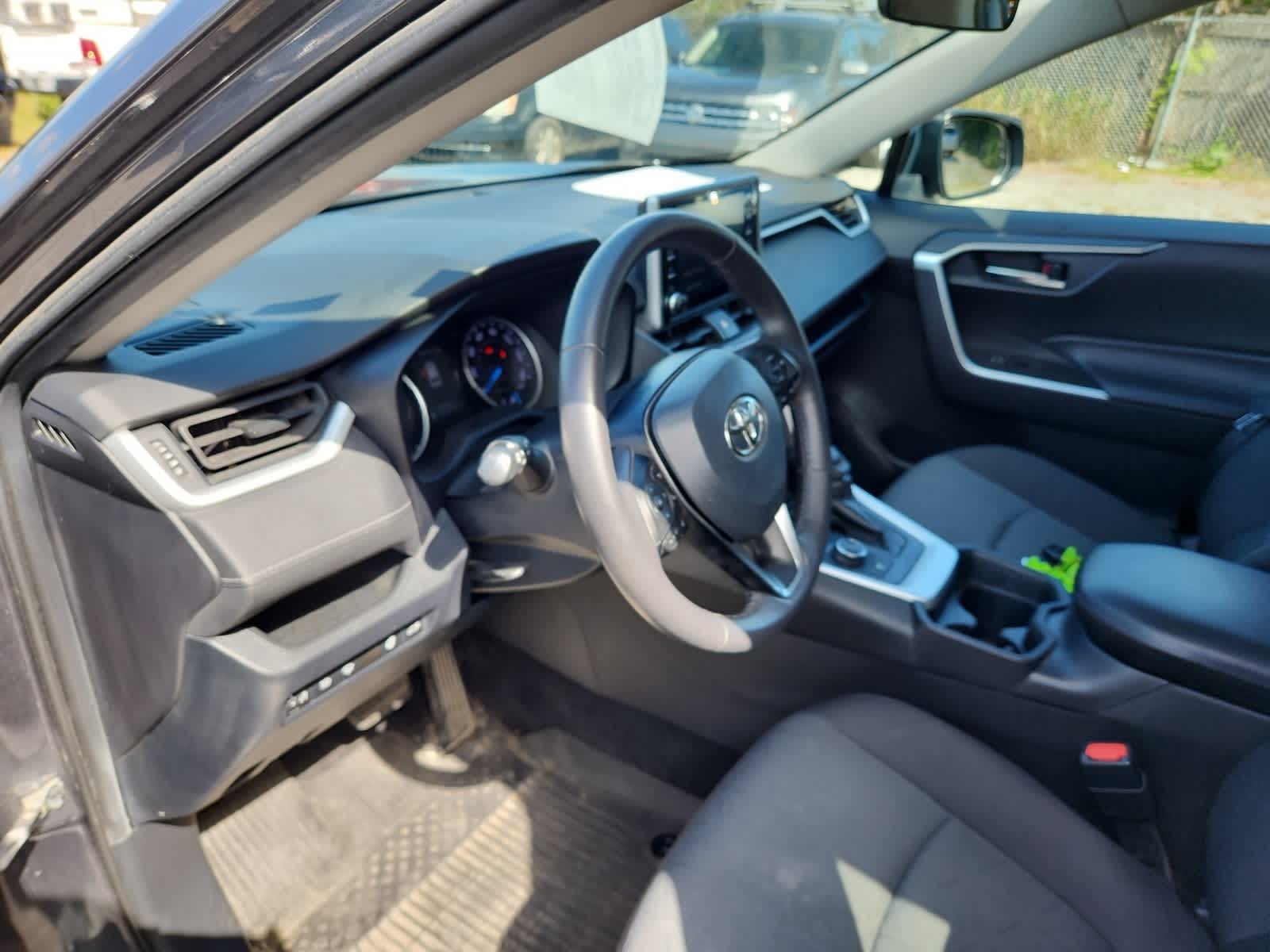 Thumbnail: 2020 Toyota RAV4 - 13
