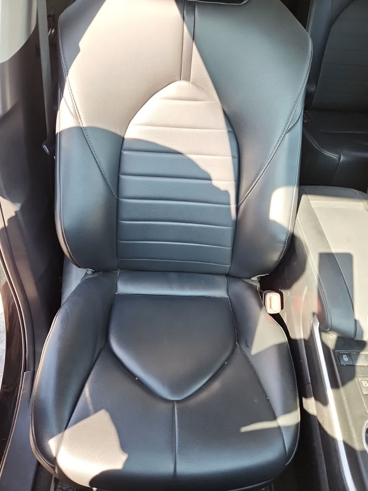 Thumbnail: 2021 Toyota Highlander - 18