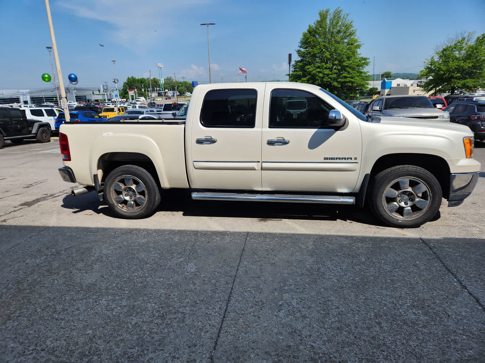 Thumbnail: 2009 GMC Sierra 1500 - 6