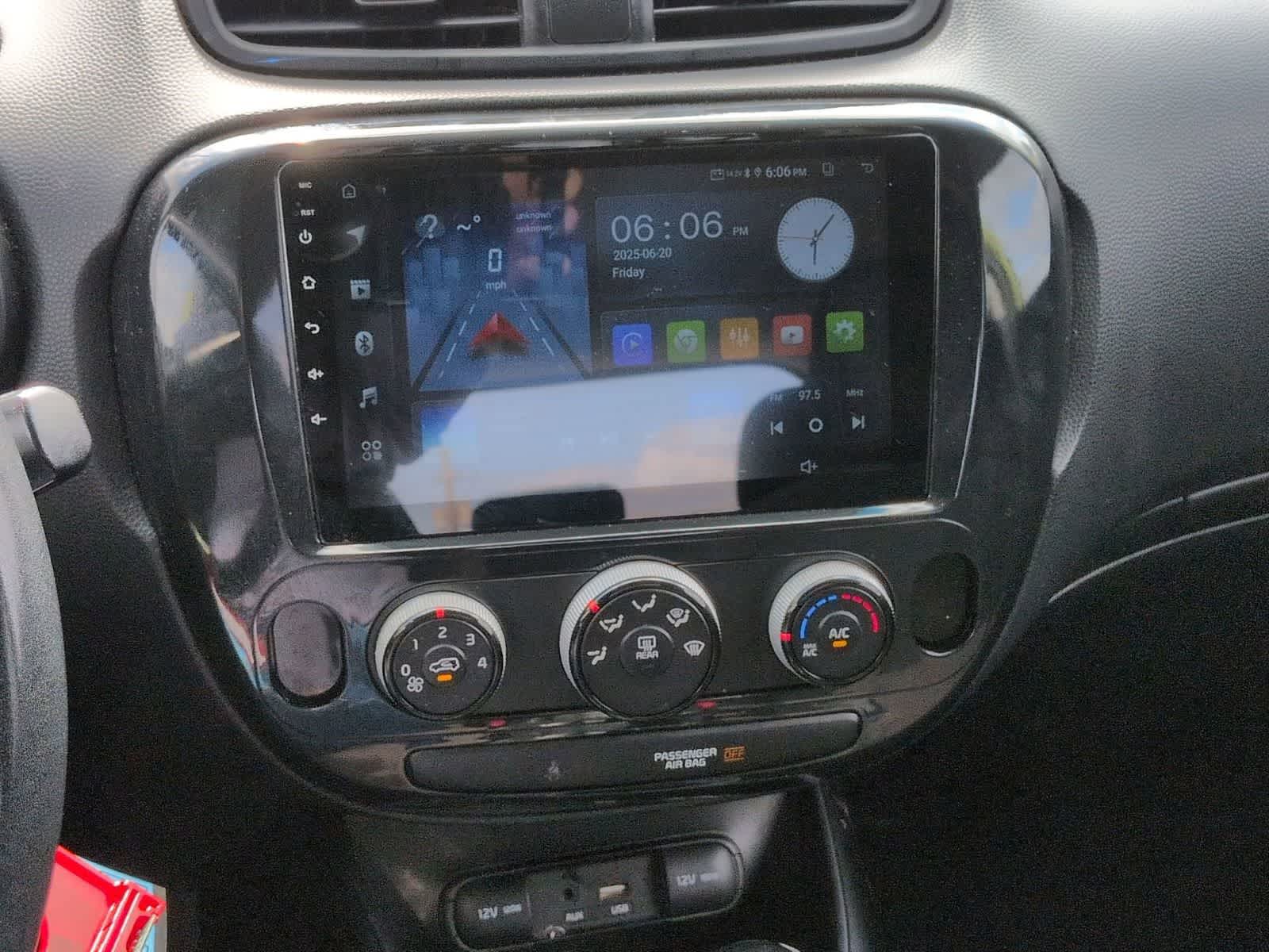 Thumbnail: 2018 Kia Soul - 22